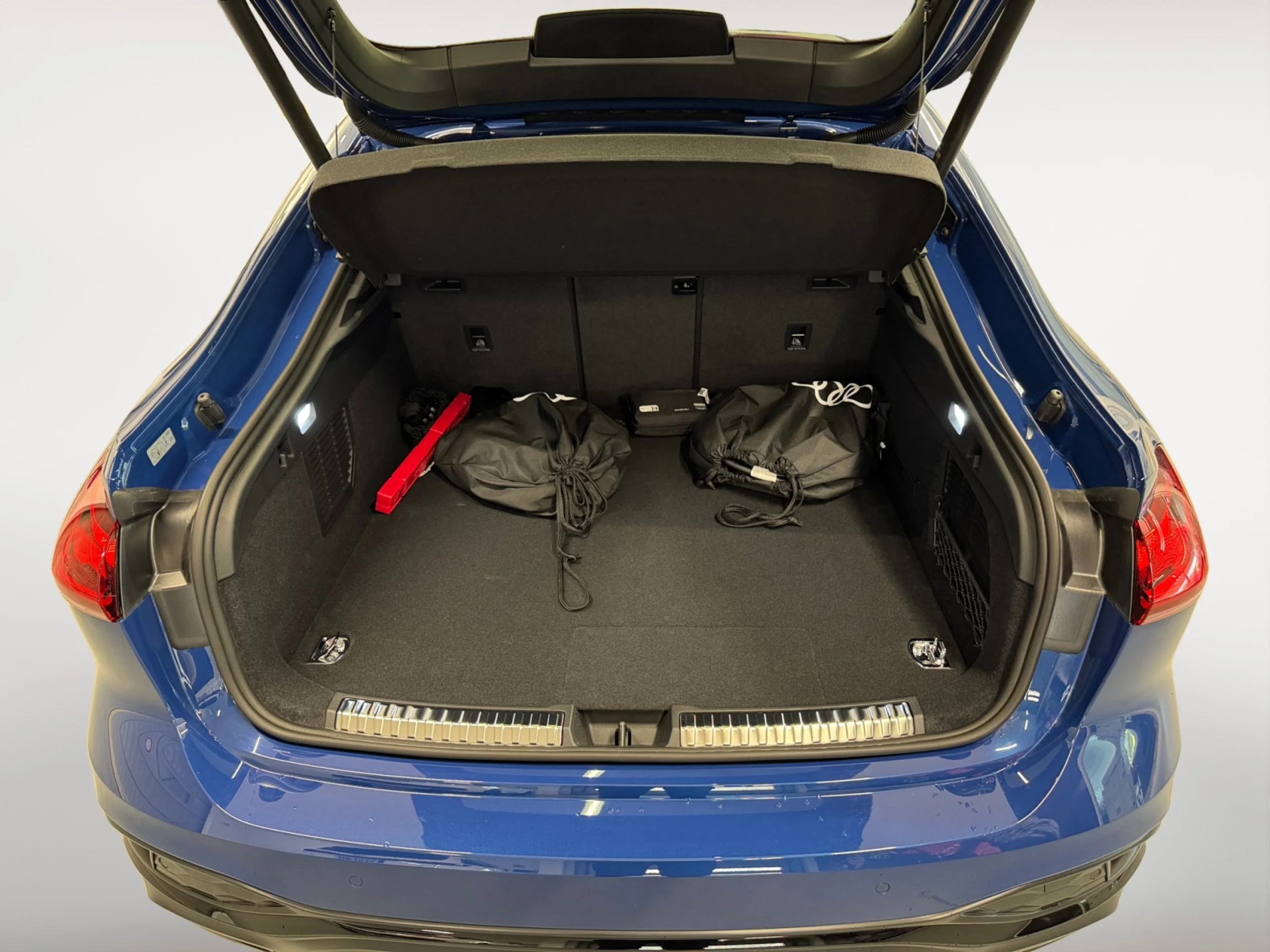 AUDI A5 E HYBRID QUATTRO 270KW(367CV) BLACK LINE - Foto 10