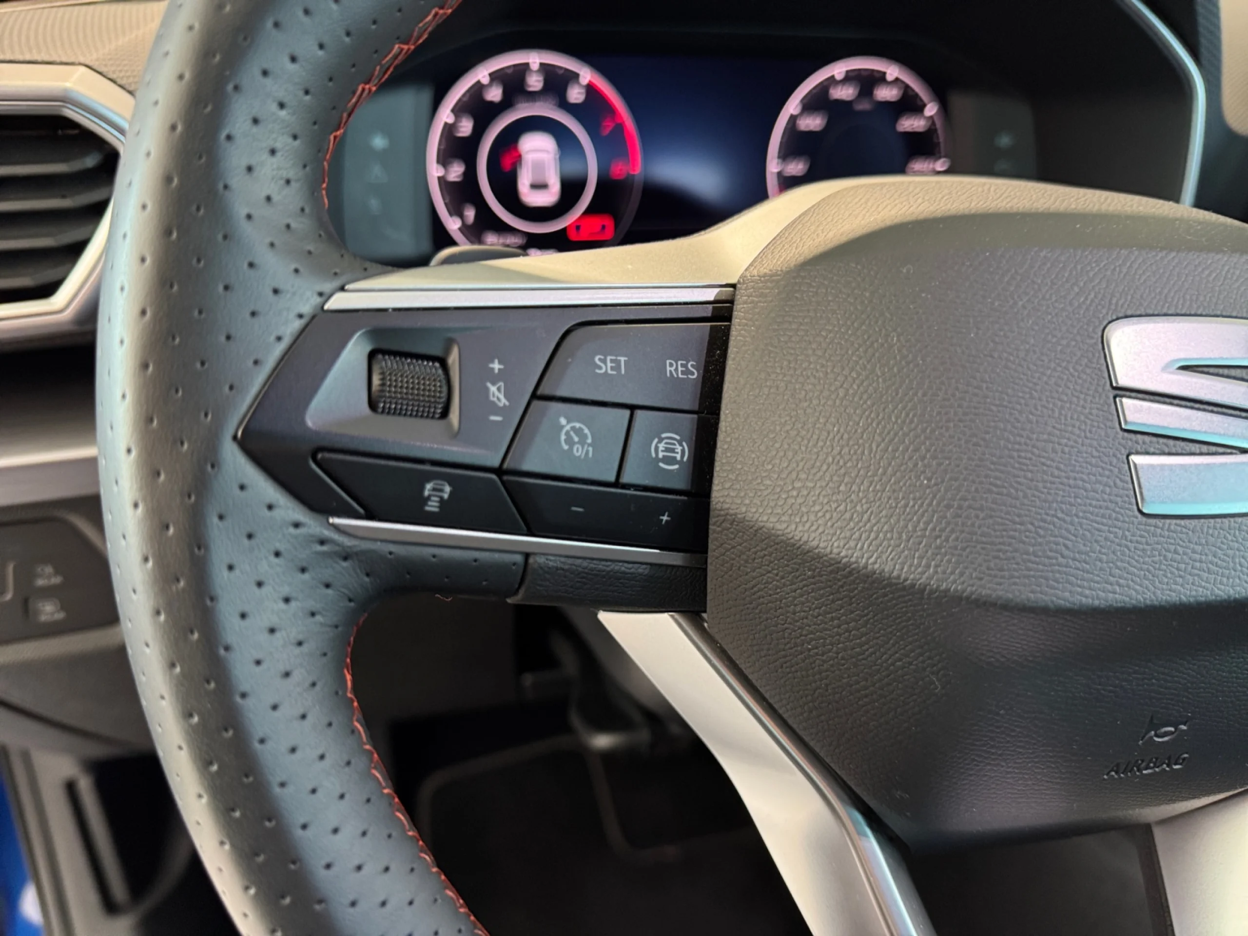 SEAT LEON 1.0 ETSI 81KW DSG 7 S&S FR XM ECO - Foto 11