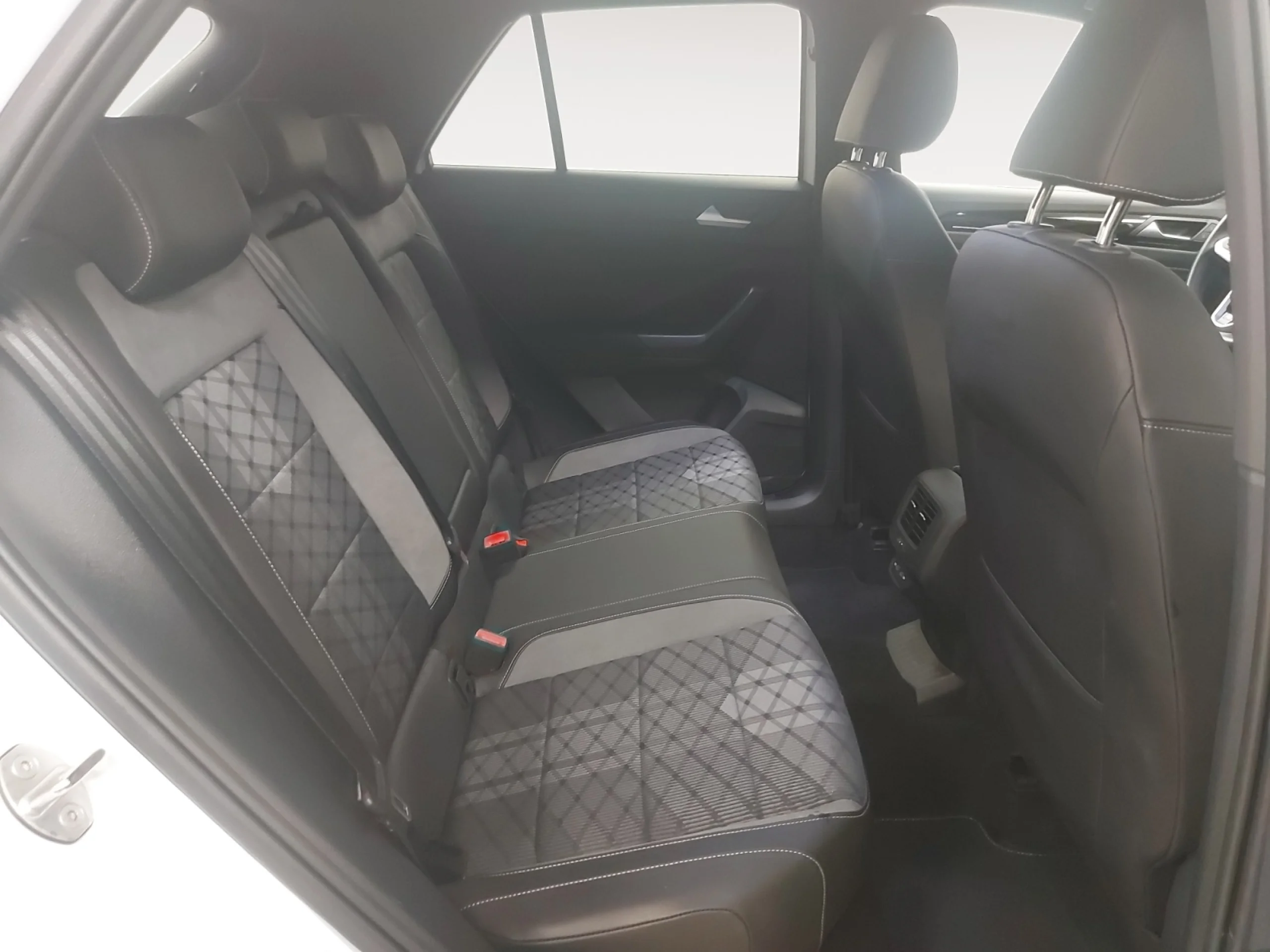 VOLKSWAGEN T ROC T ROC R LINE 1.5 TSI 110 KW (150 CV)  6 VEL. - Foto 6