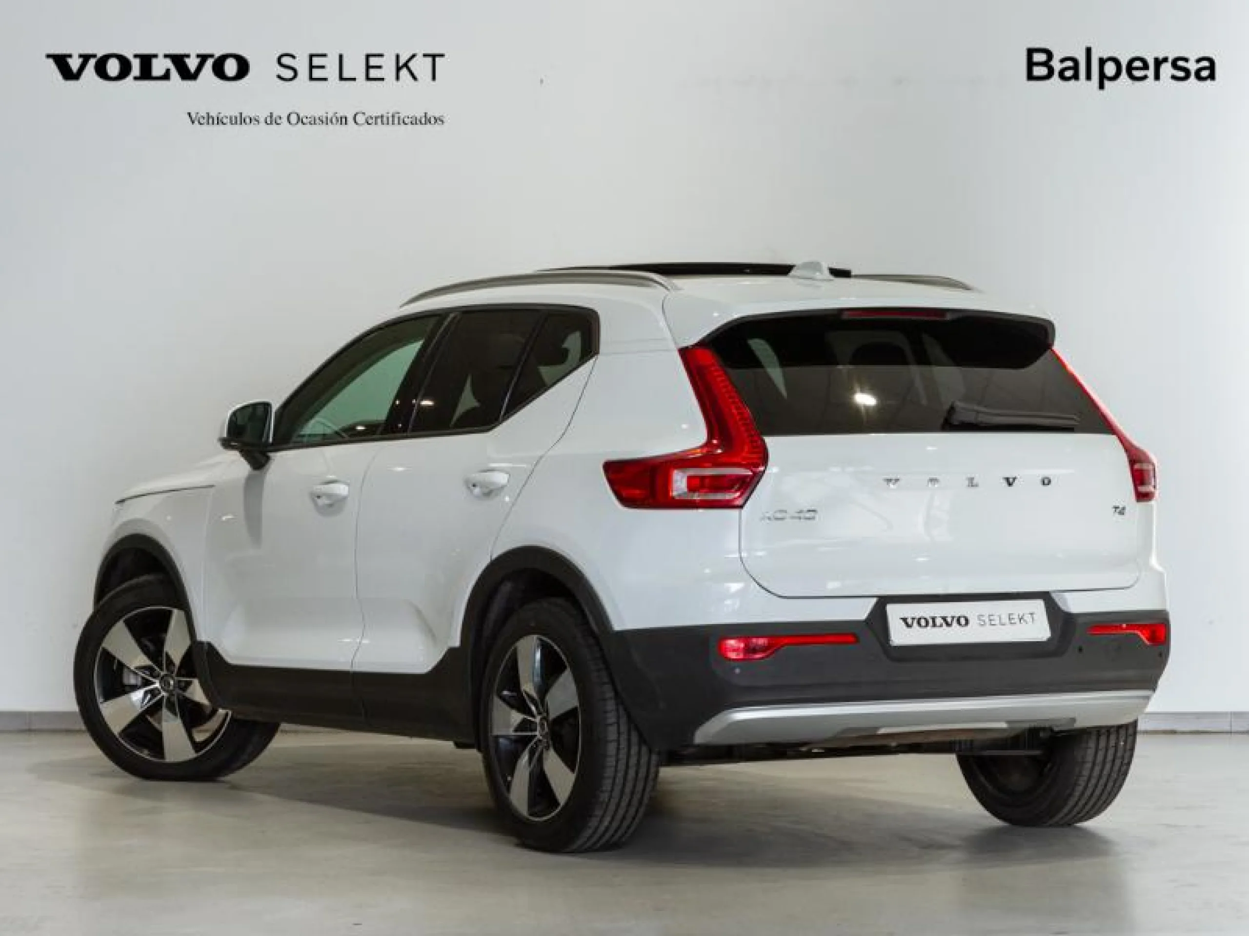 VOLVO XC40 2.0 T4 MOMENTUM AUTO - Foto 2