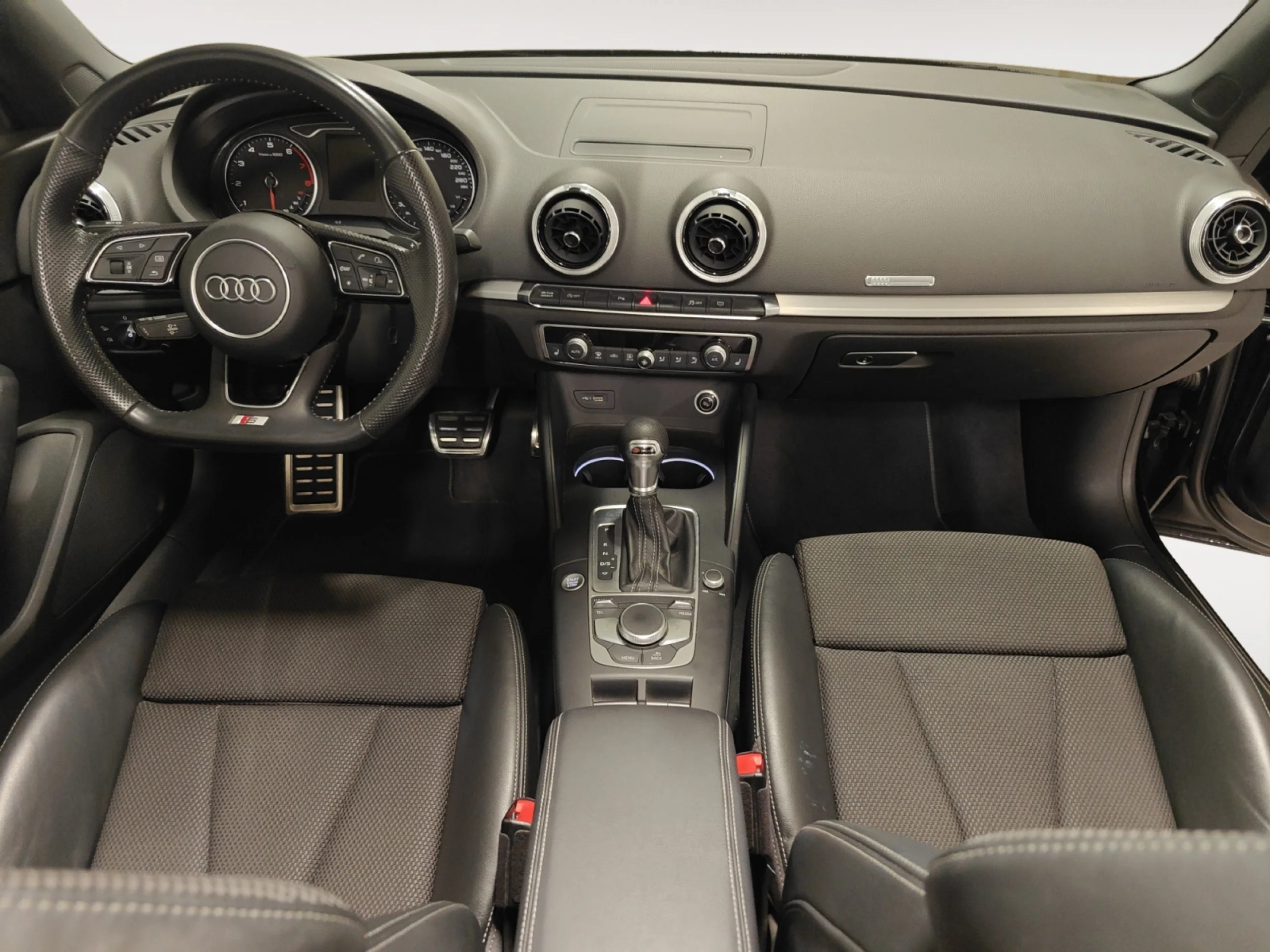 AUDI A3 CABRIO 35 TFSI 110KW (150CV) S TRONIC - Foto 4