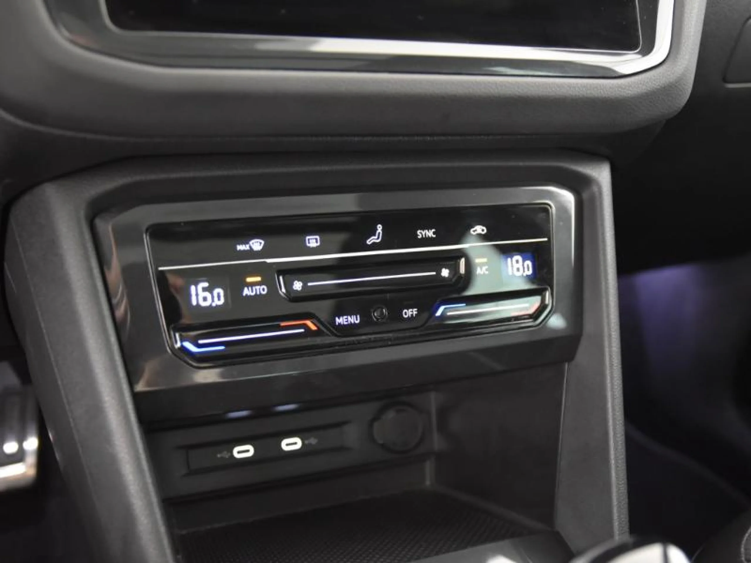 VOLKSWAGEN TIGUAN R LINE 2.0 TDI 110KW (150CV) DSG - Foto 13