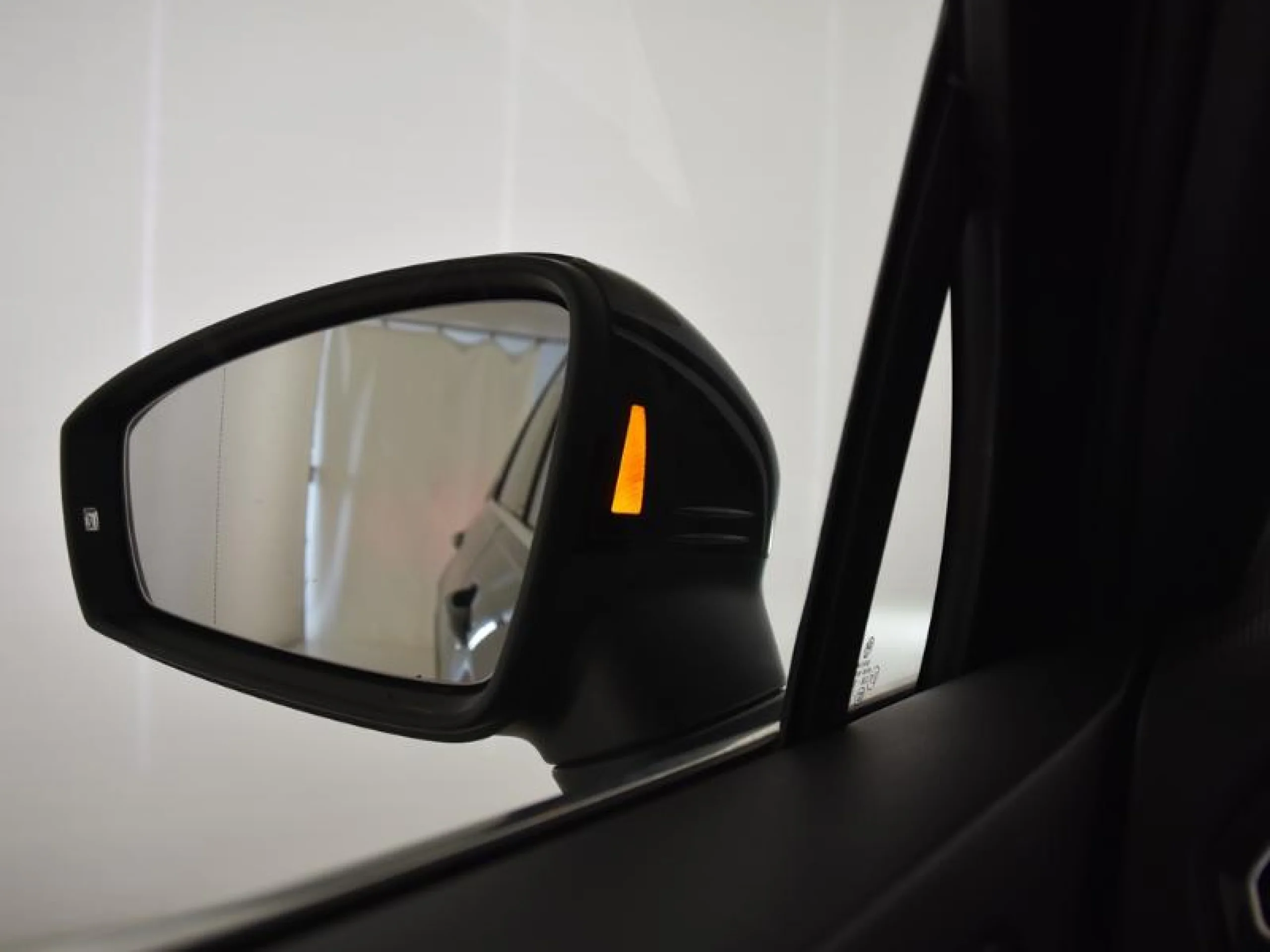 VOLKSWAGEN TIGUAN R LINE 2.0 TDI 110KW (150CV) DSG - Foto 23