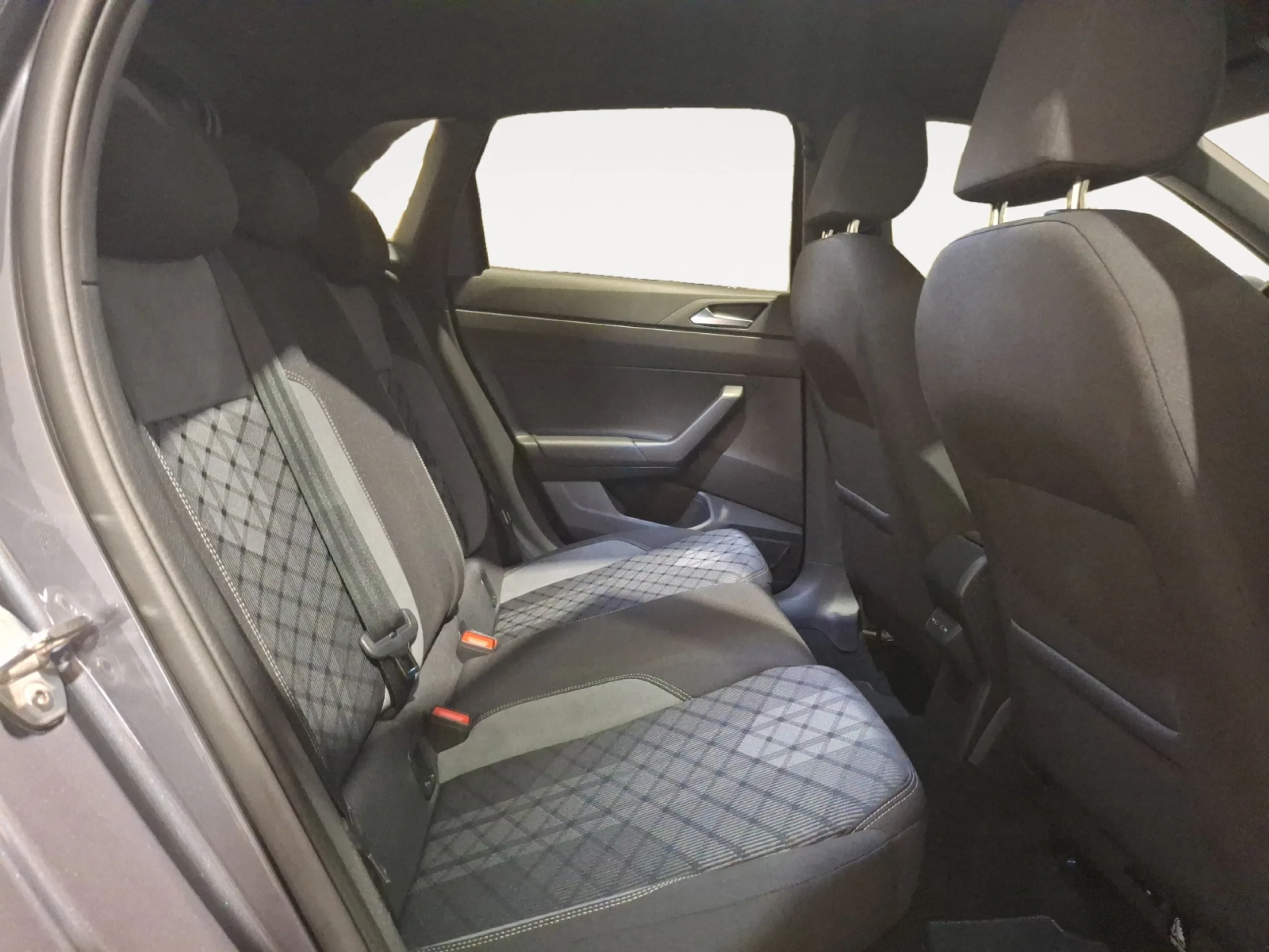 VOLKSWAGEN POLO R LINE 1.0 TSI 85KW (115CV) DSG - Foto 6