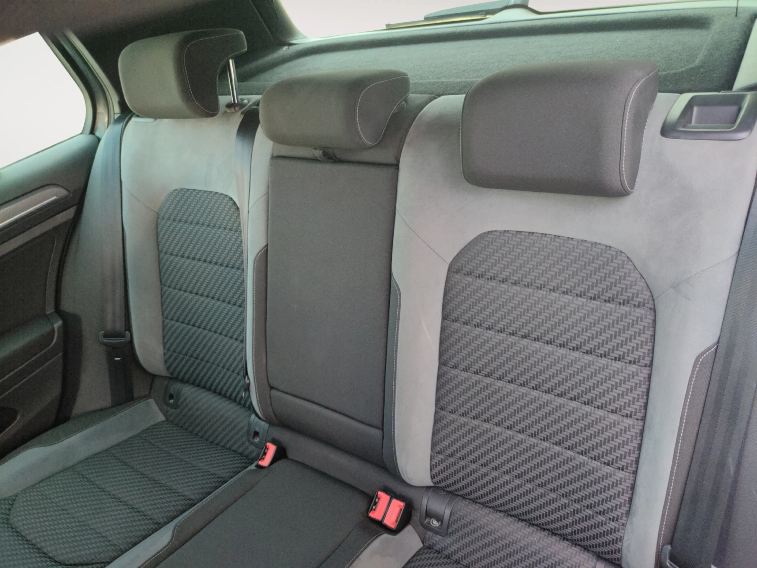 VOLKSWAGEN GOLF SPORT 1.5 TSI EVO 110KW (150CV) DSG - Foto 6