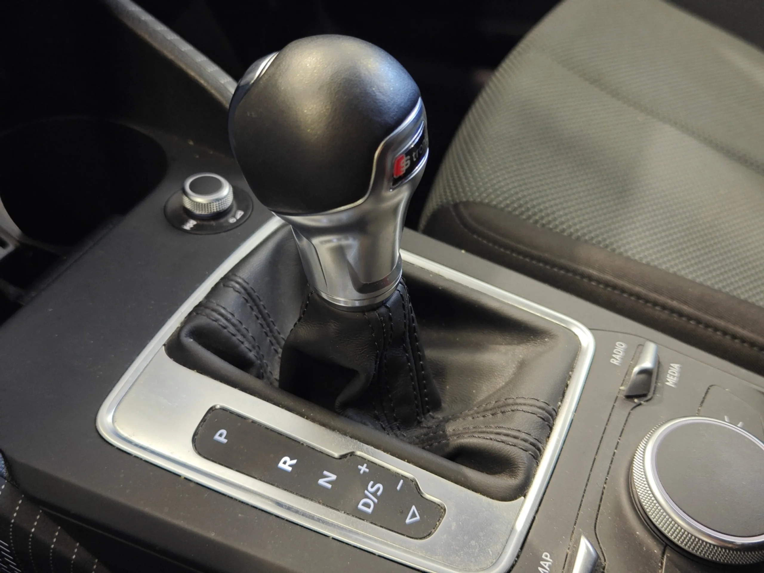 AUDI Q2 ALL IN ED 35 TFSI 110KW (150CV) S TRONIC - Foto 17