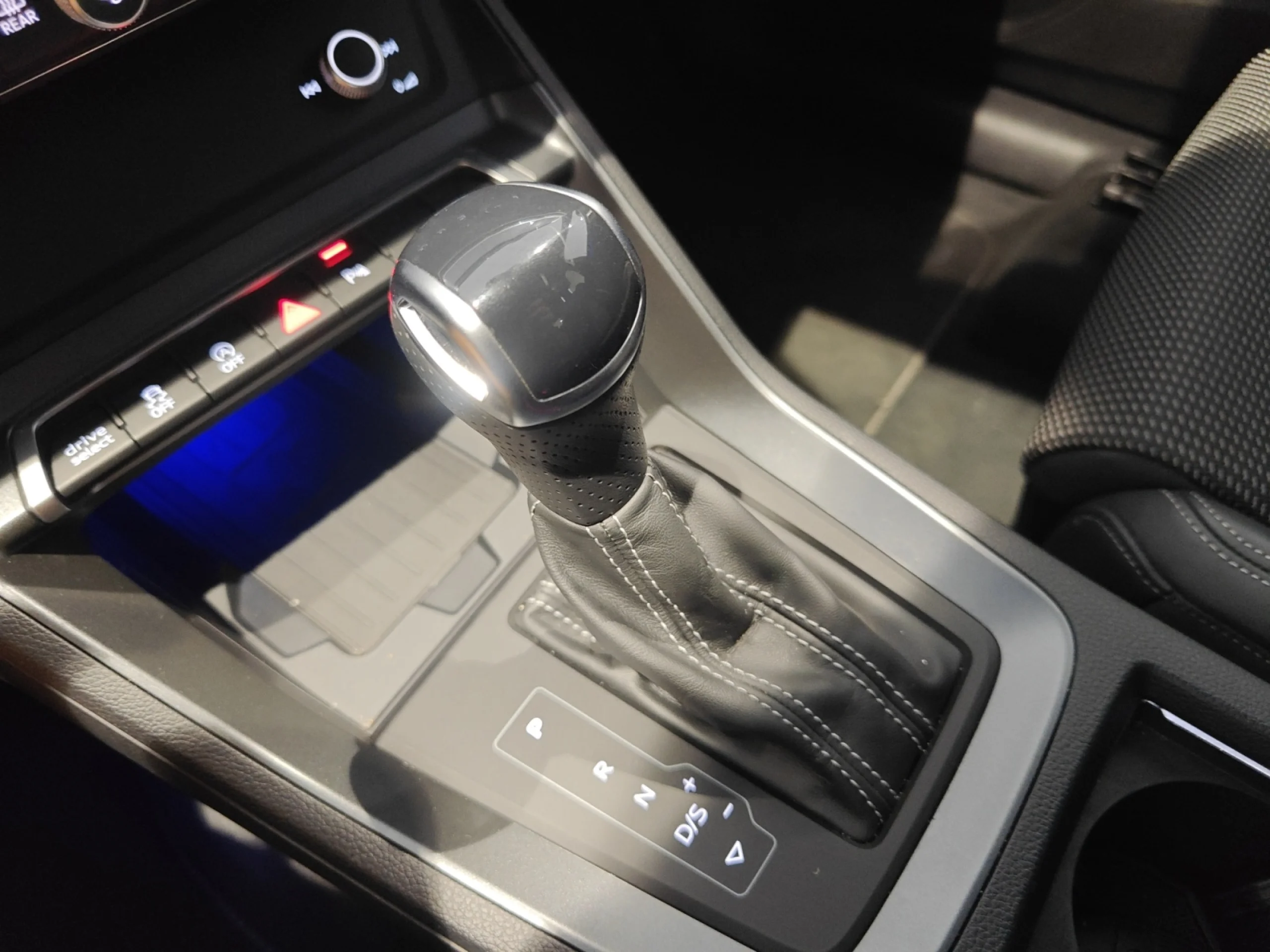 AUDI Q3 BLACK LINE 35 TFSI 110KW (150CV) S TRON - Foto 20