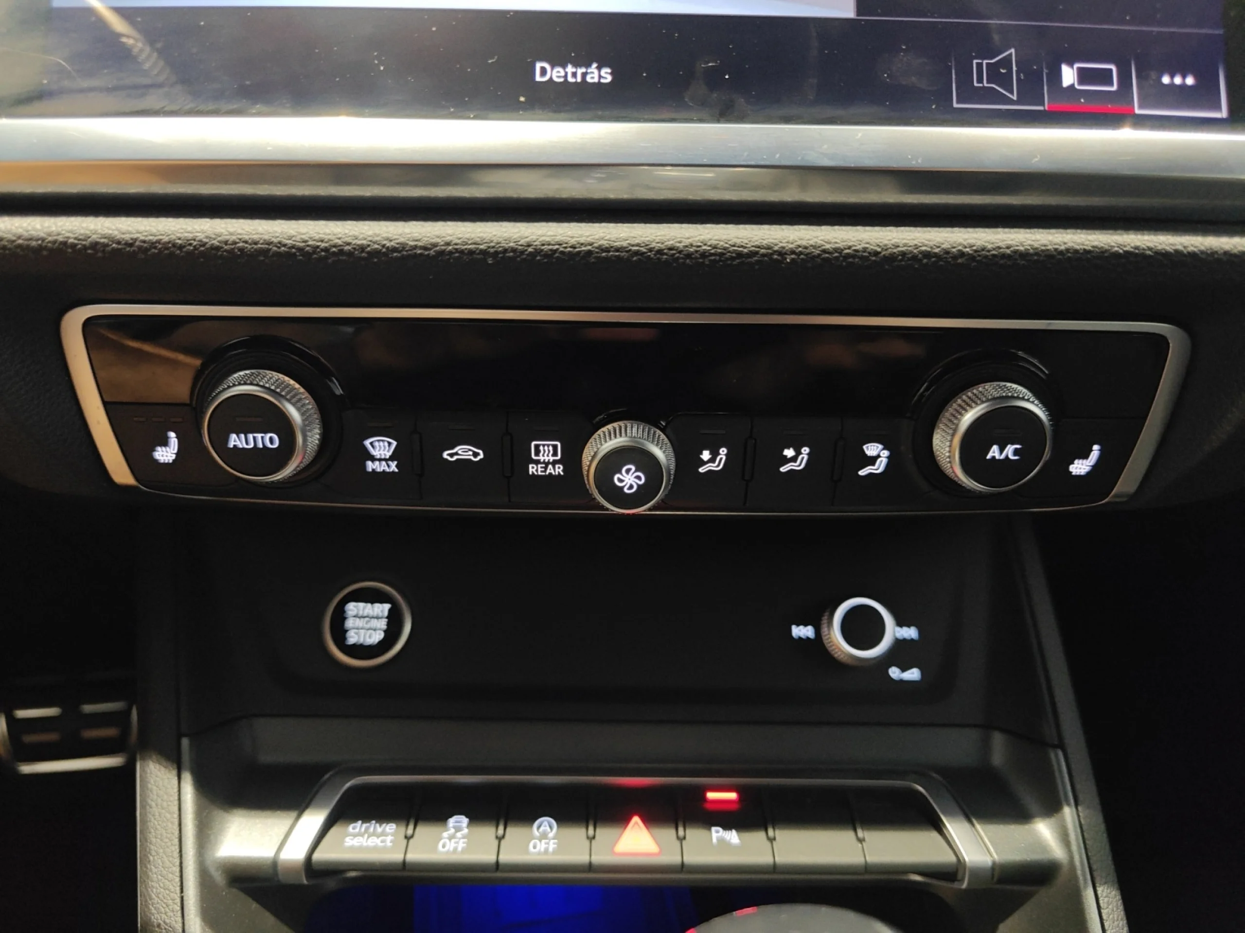 AUDI Q3 BLACK LINE 35 TFSI 110KW (150CV) S TRON - Foto 21