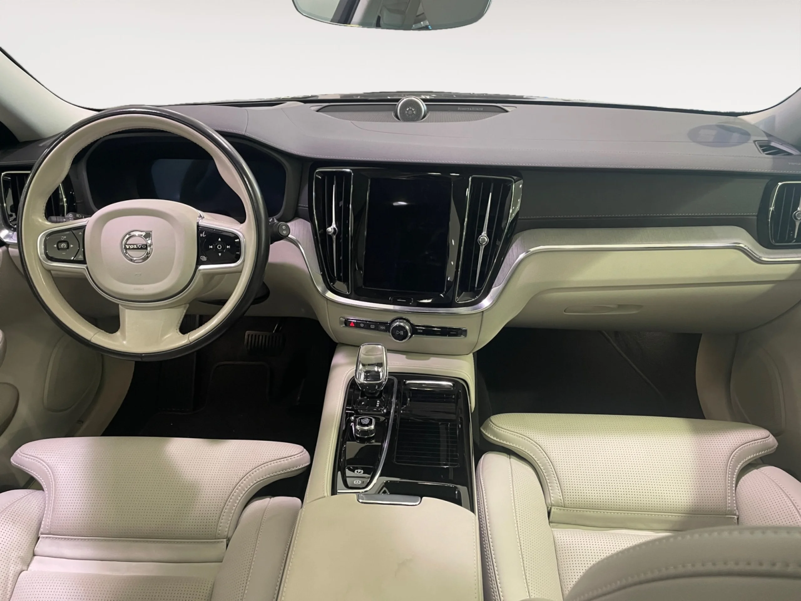 VOLVO V60 2.0 T6 AWD RECHARGE ULTRA DARK AUTO - Foto 4