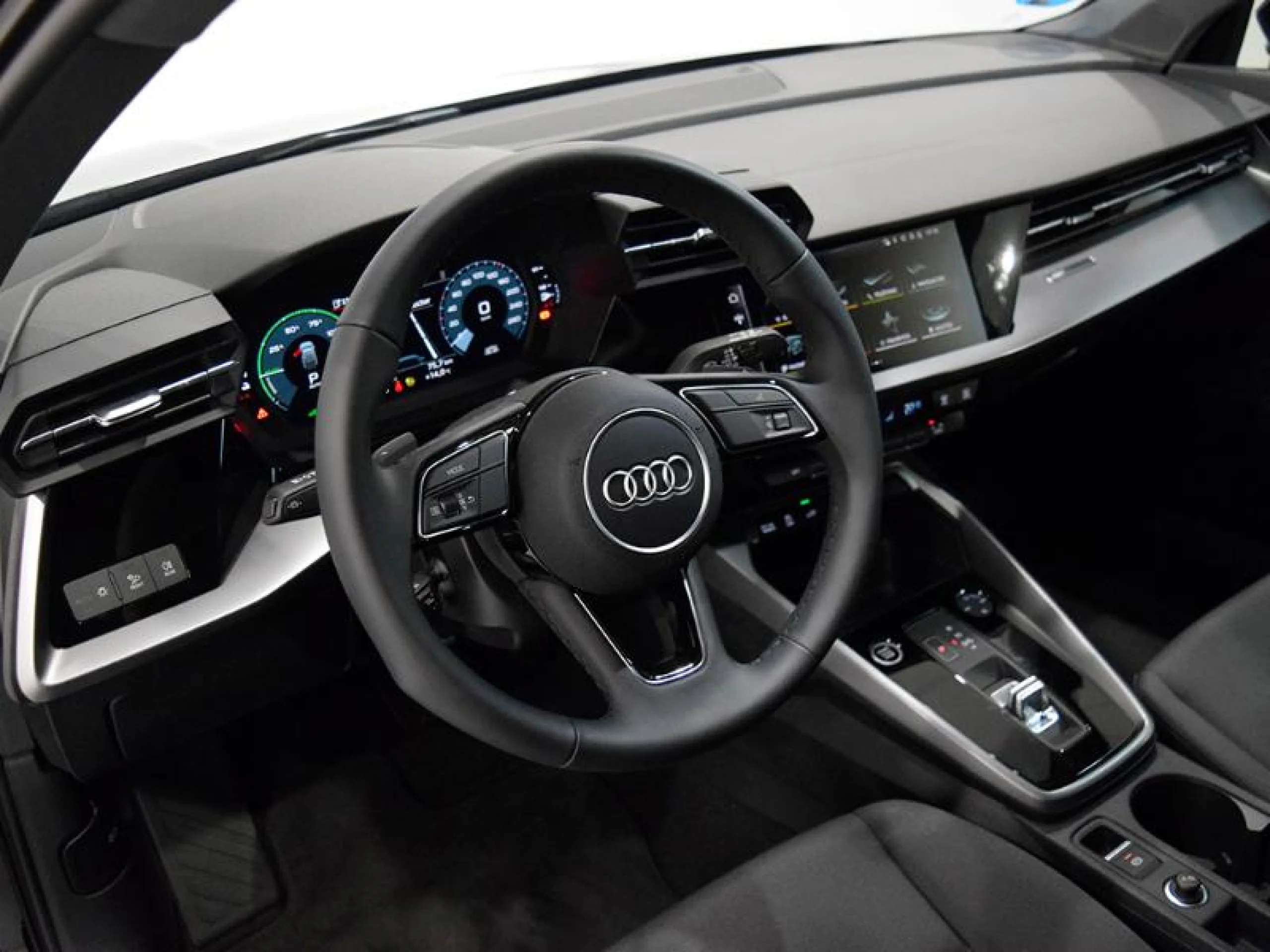 AUDI A3 SPORTBACK ADVANCED 40 TFSI E 150KW S TRO - Foto 9