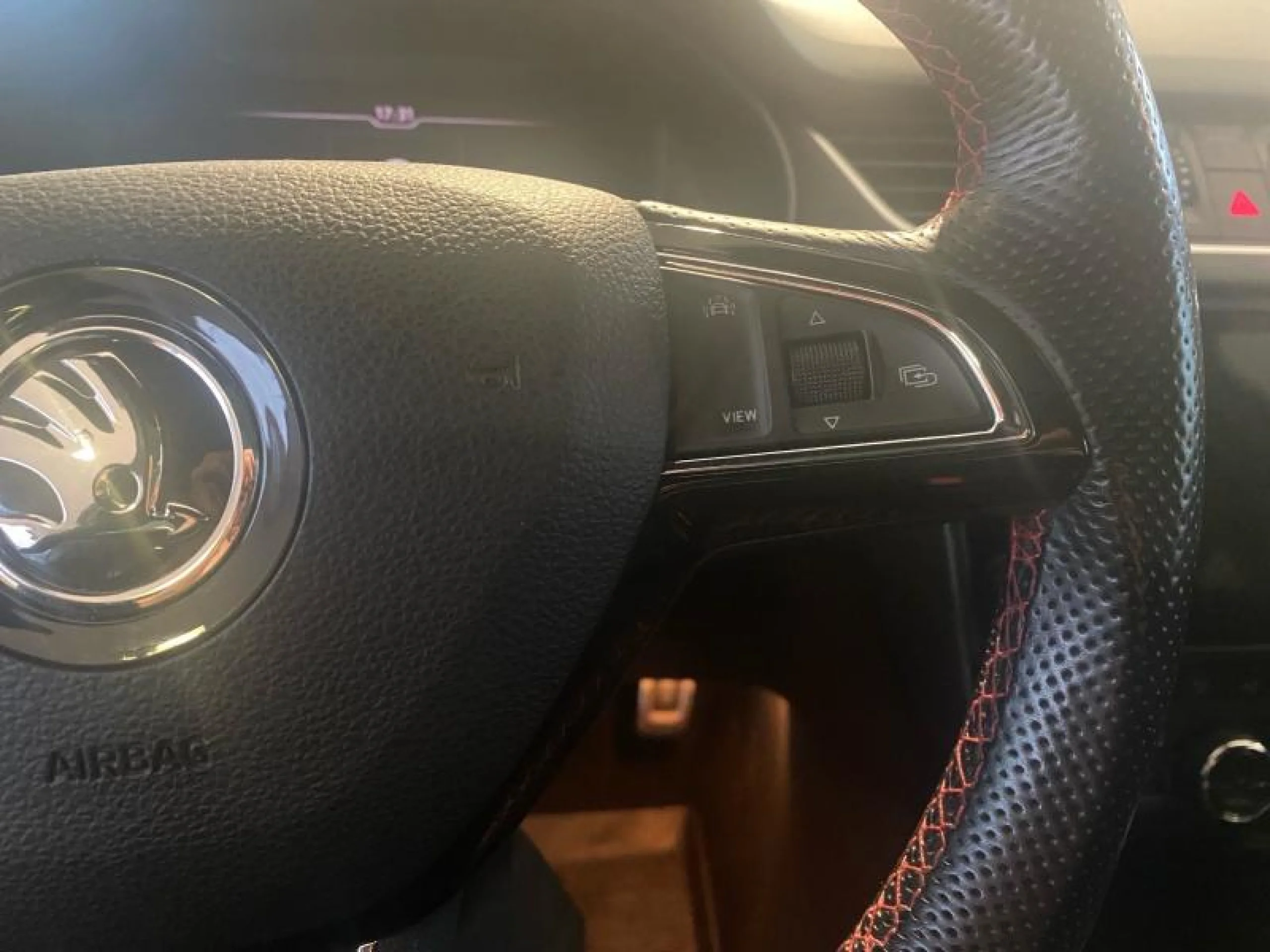 SKODA OCTAVIA COMBI 2.0 TSI 180KW (245CV) DSG RS - Foto 6