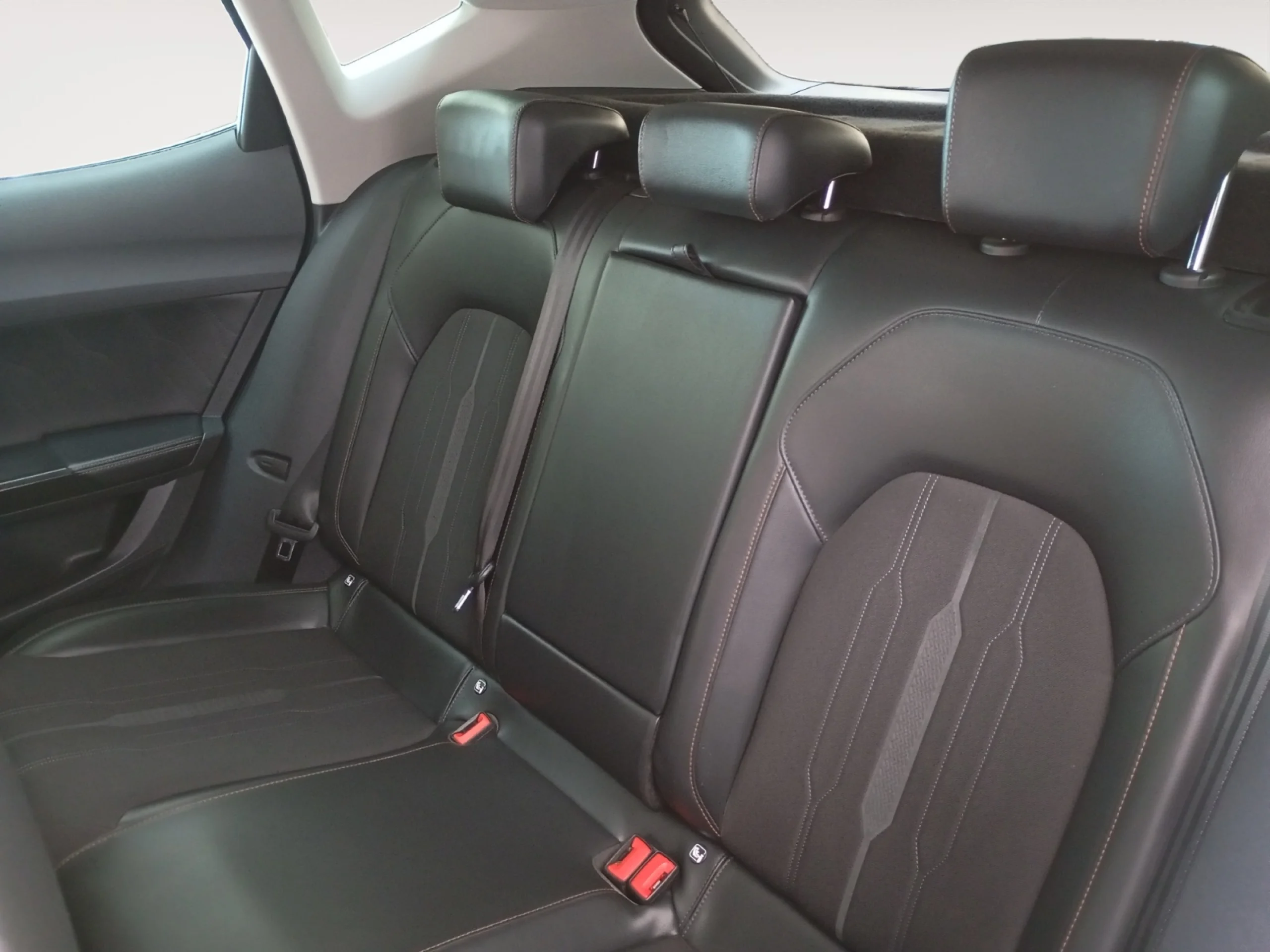 CUPRA FORMENTOR 2.0 TDI 110KW (150 CV) - Foto 6