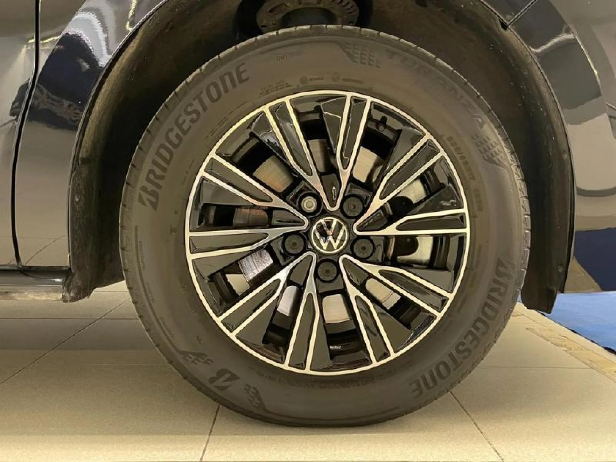 VOLKSWAGEN Multivan LIFE 2.0 TDI 110KW (150CV) DSG B.CORTA - Foto 8