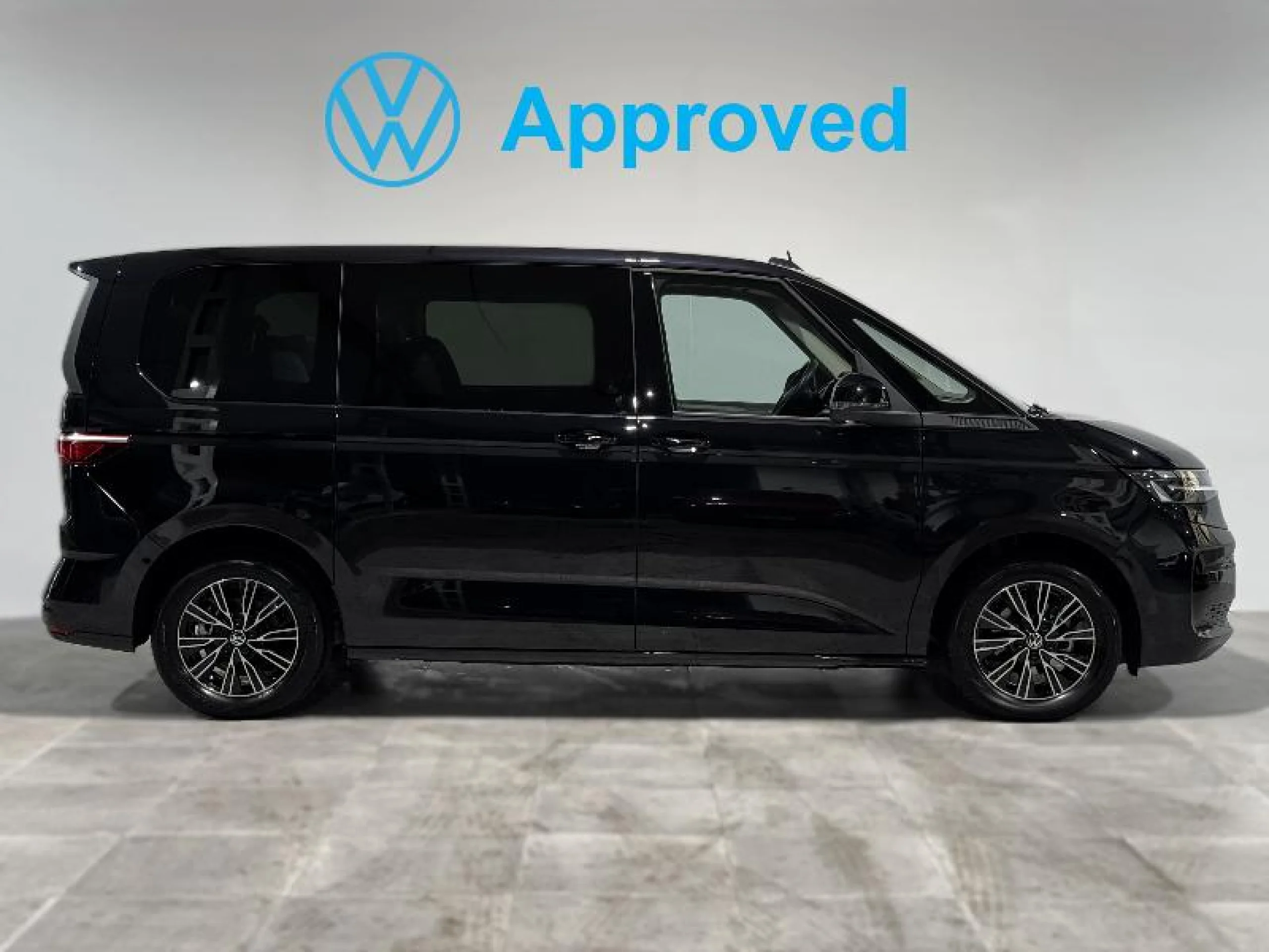 VOLKSWAGEN Multivan LIFE 2.0 TDI 110KW (150CV) DSG B.CORTA - Foto 3