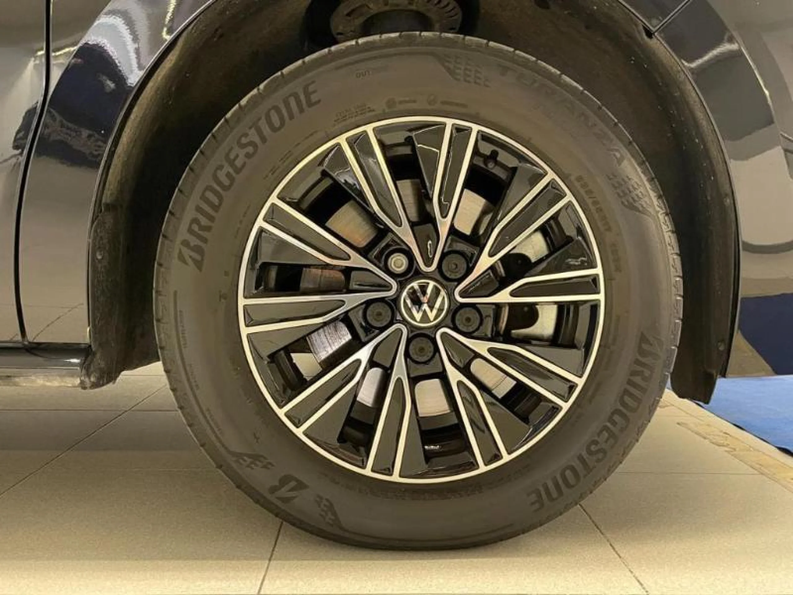 VOLKSWAGEN Multivan LIFE 2.0 TDI 110KW (150CV) DSG B.CORTA - Foto 8