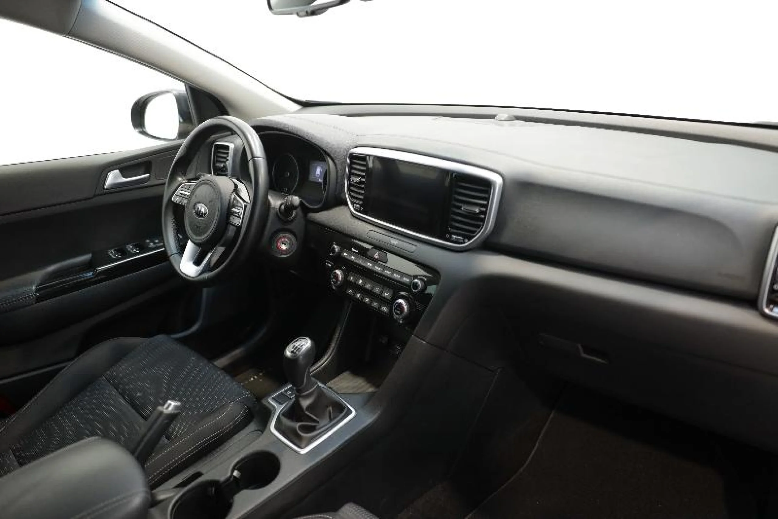 KIA SPORTAGE 1.6 MHEV DRIVE 100KW (136CV) 4X2 - Foto 4