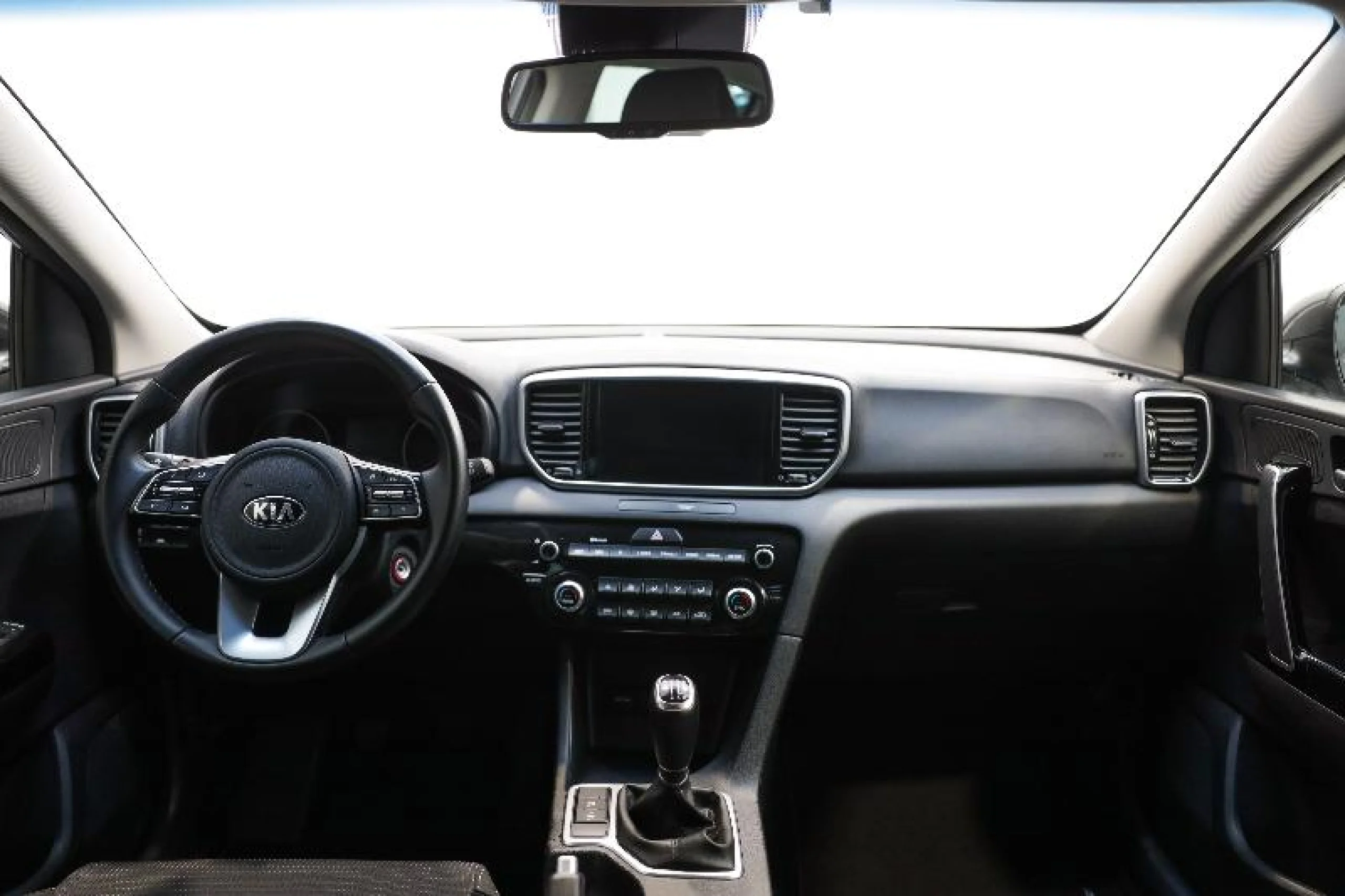 KIA SPORTAGE 1.6 MHEV DRIVE 100KW (136CV) 4X2 - Foto 9