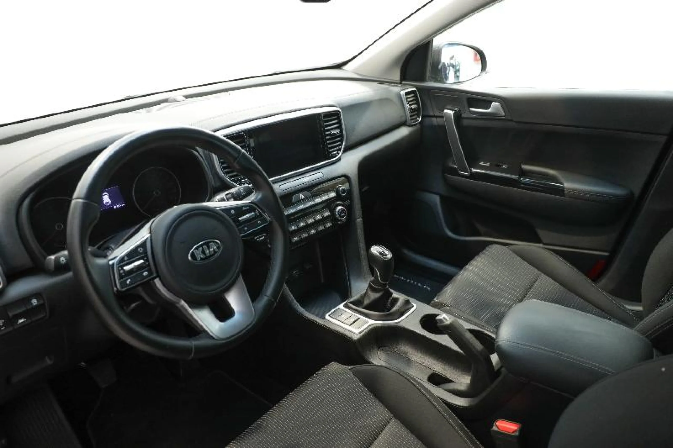 KIA SPORTAGE 1.6 MHEV DRIVE 100KW (136CV) 4X2 - Foto 10