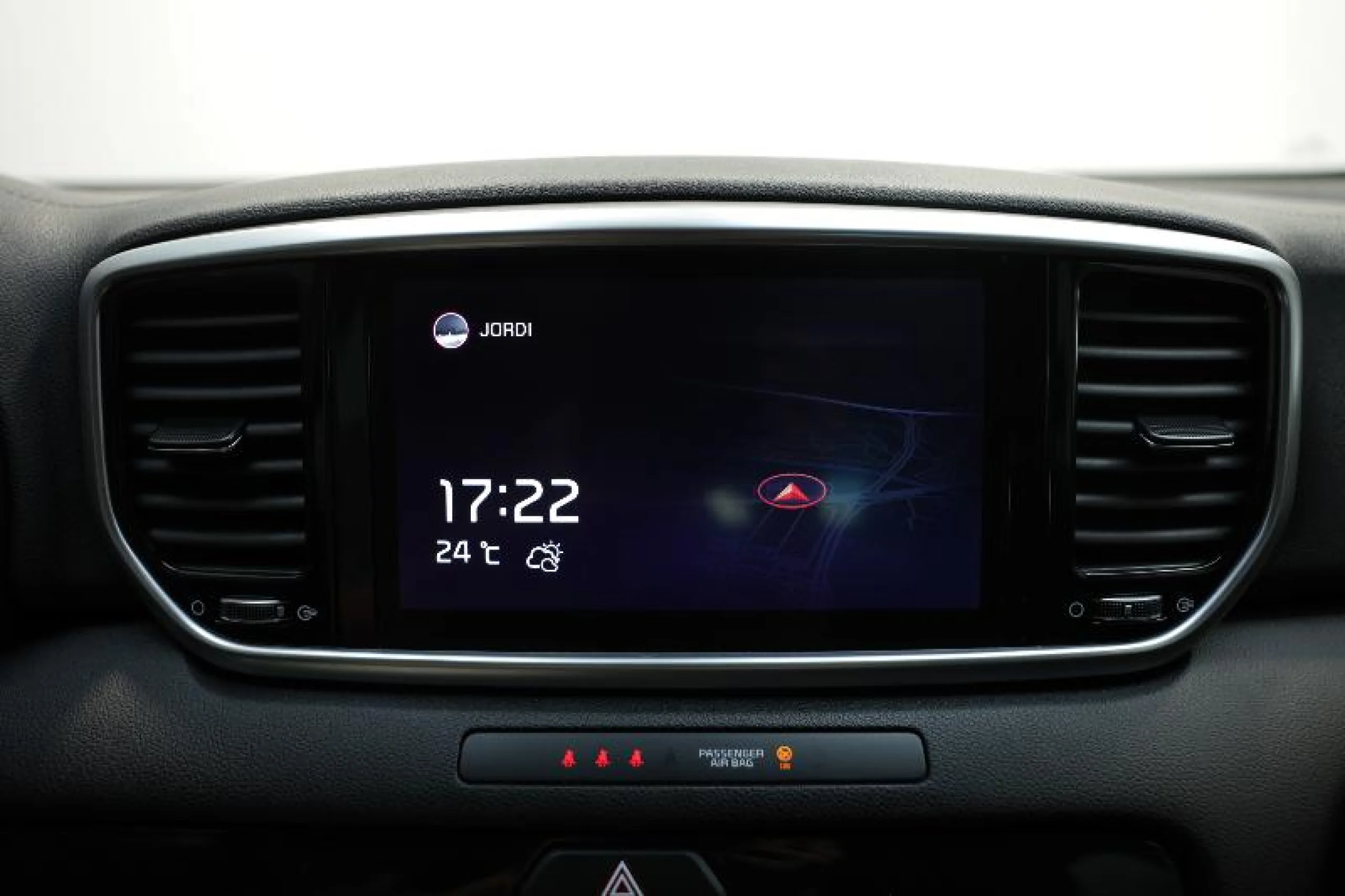 KIA SPORTAGE 1.6 MHEV DRIVE 100KW (136CV) 4X2 - Foto 11