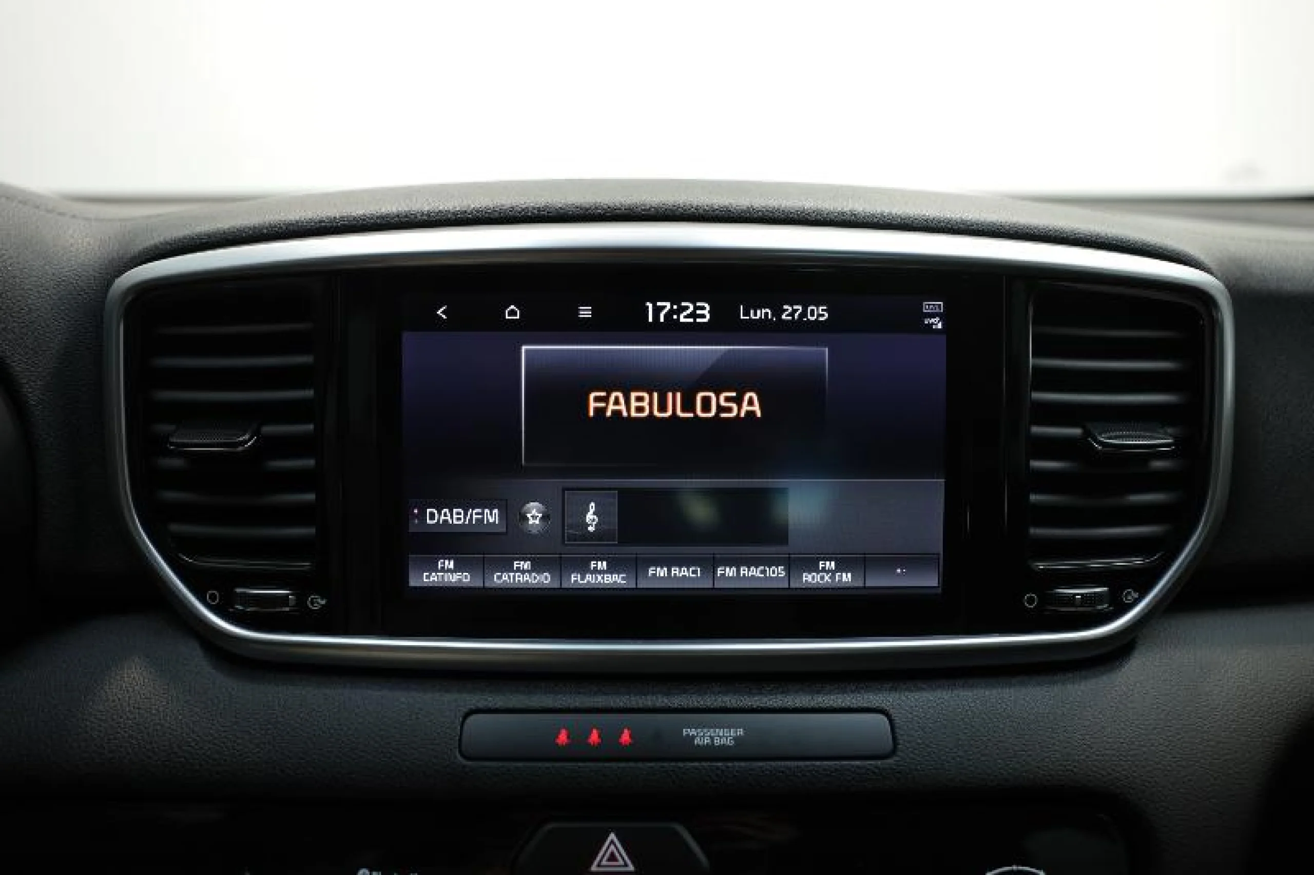 KIA SPORTAGE 1.6 MHEV DRIVE 100KW (136CV) 4X2 - Foto 14