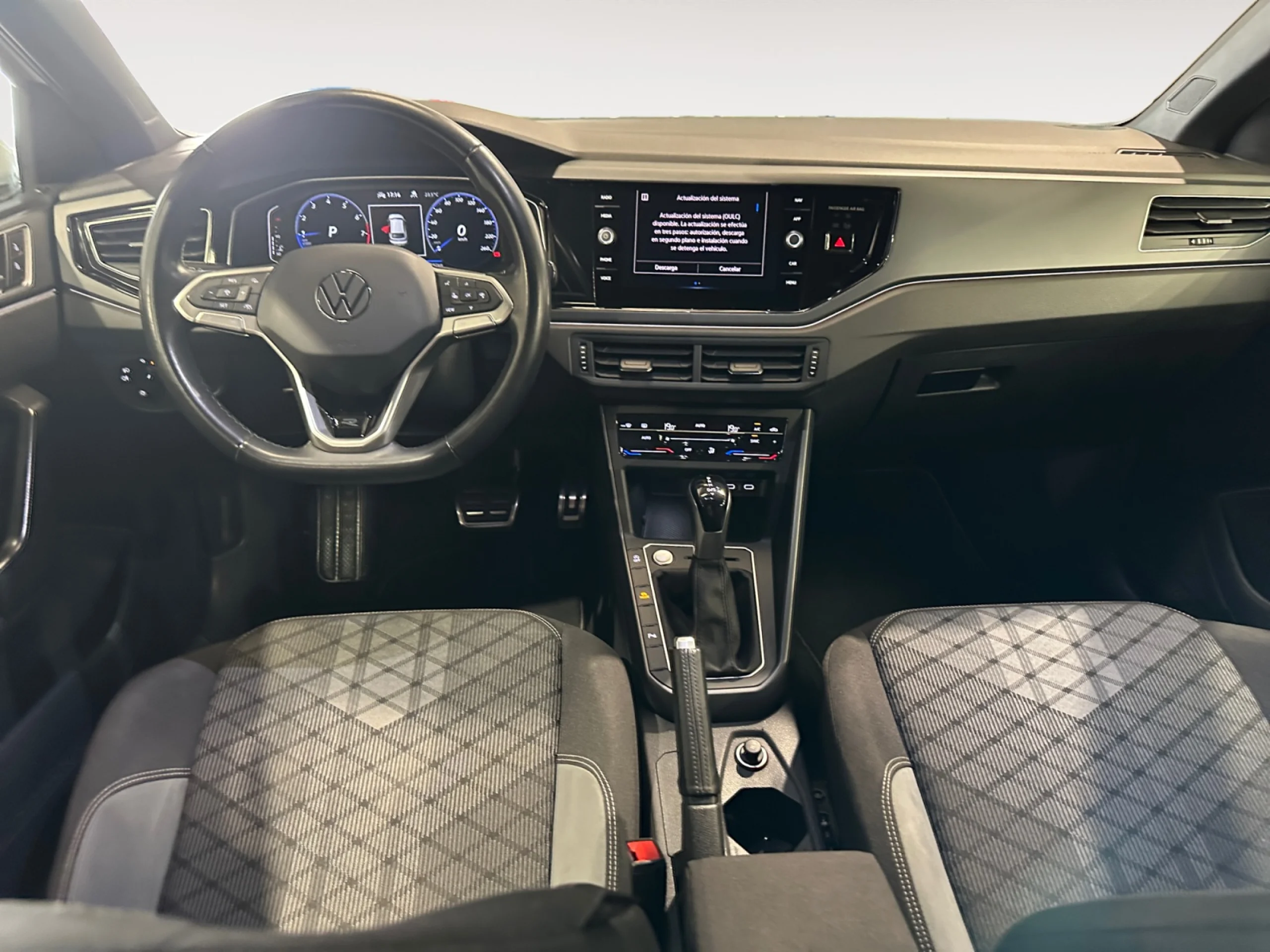 VOLKSWAGEN TAIGO R LINE 1.0 TSI 81KW (110CV) DSG - Foto 4