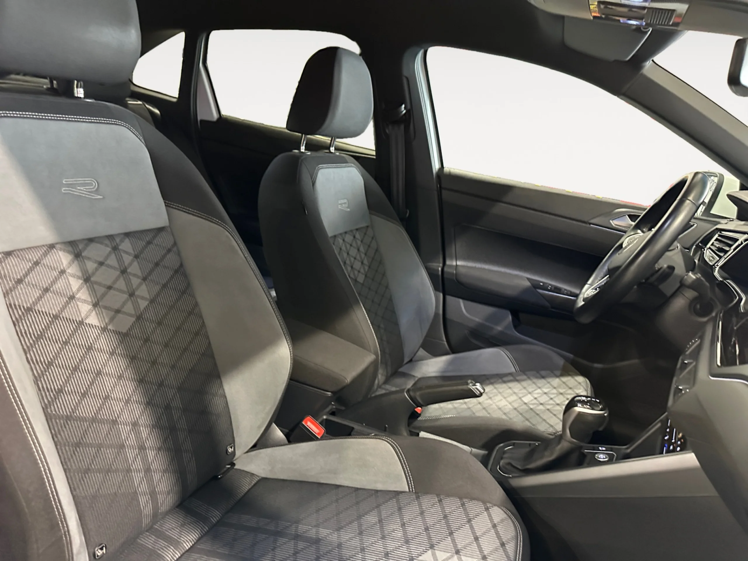 VOLKSWAGEN TAIGO R LINE 1.0 TSI 81KW (110CV) DSG - Foto 5