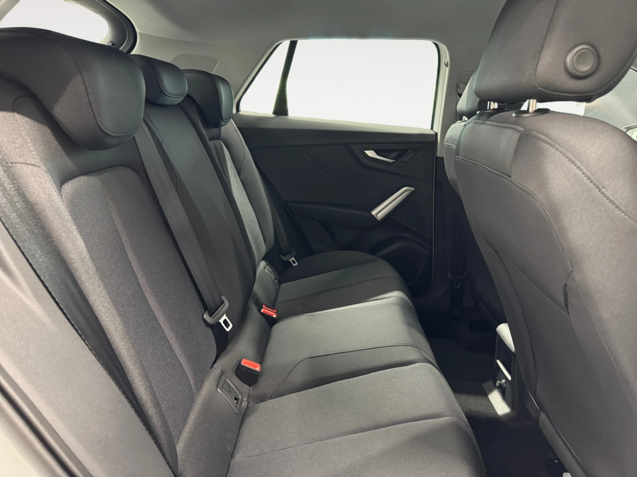 AUDI Q2 ADVANCED 30 TFSI 85KW (116CV) - Foto 6