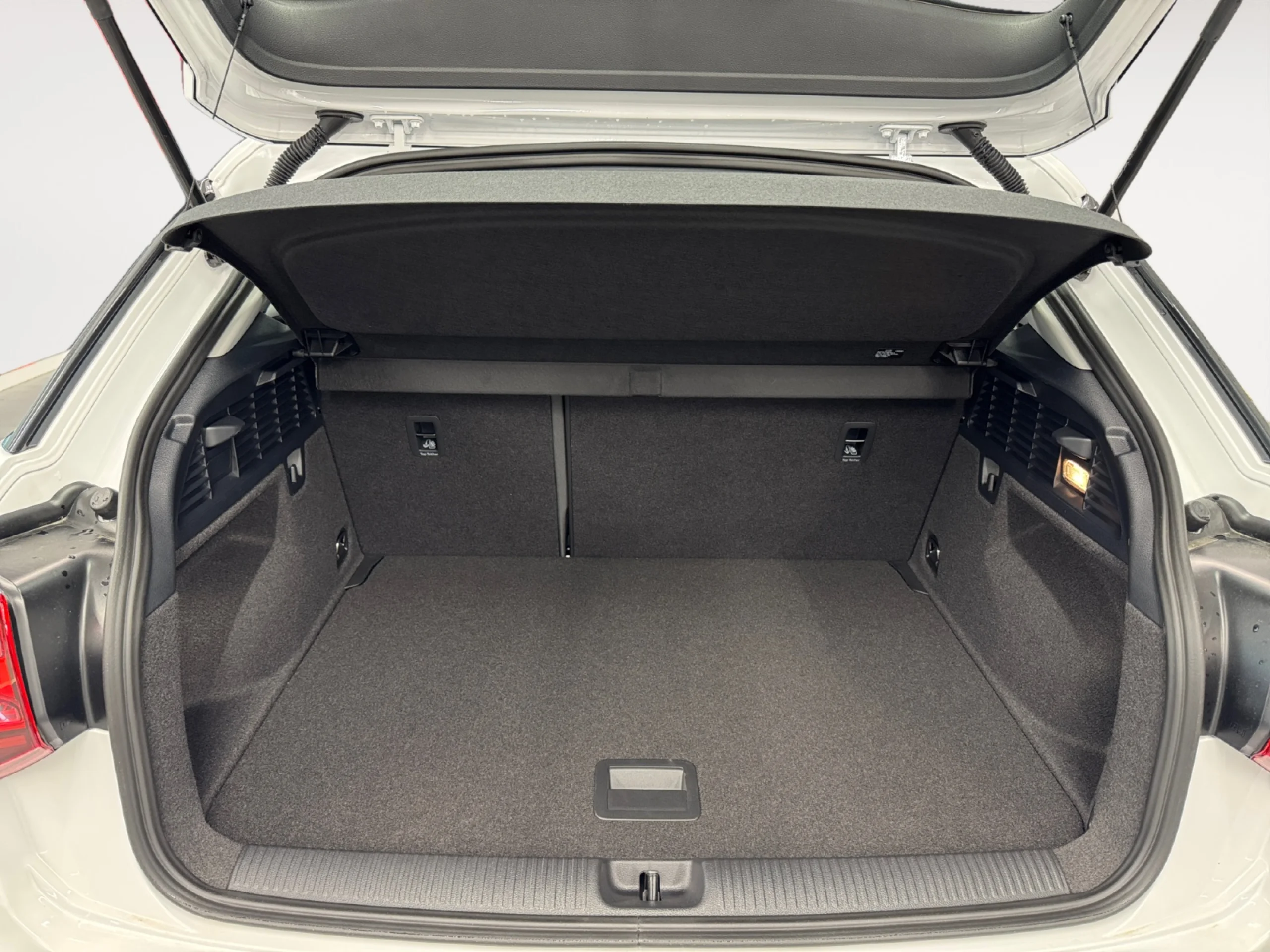 AUDI Q2 ADVANCED 30 TFSI 85KW (116CV) - Foto 7