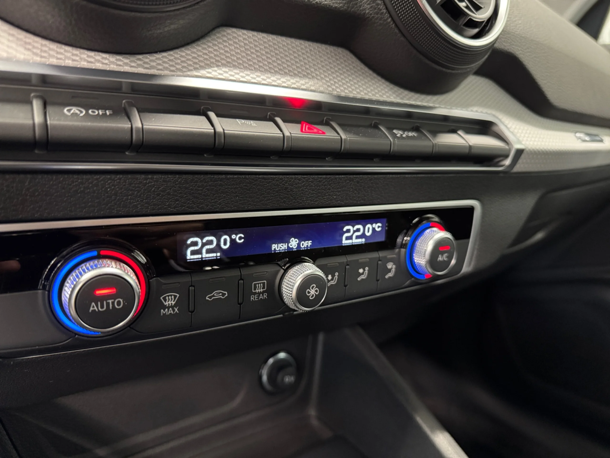 AUDI Q2 ADVANCED 30 TFSI 85KW (116CV) - Foto 14