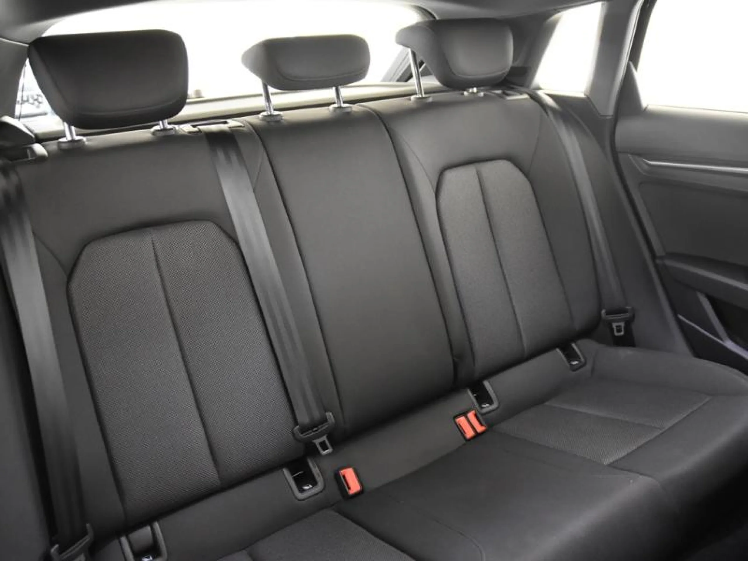 AUDI A3 SPORTBACK ADVANCED 30 TDI 85KW (116CV) - Foto 6