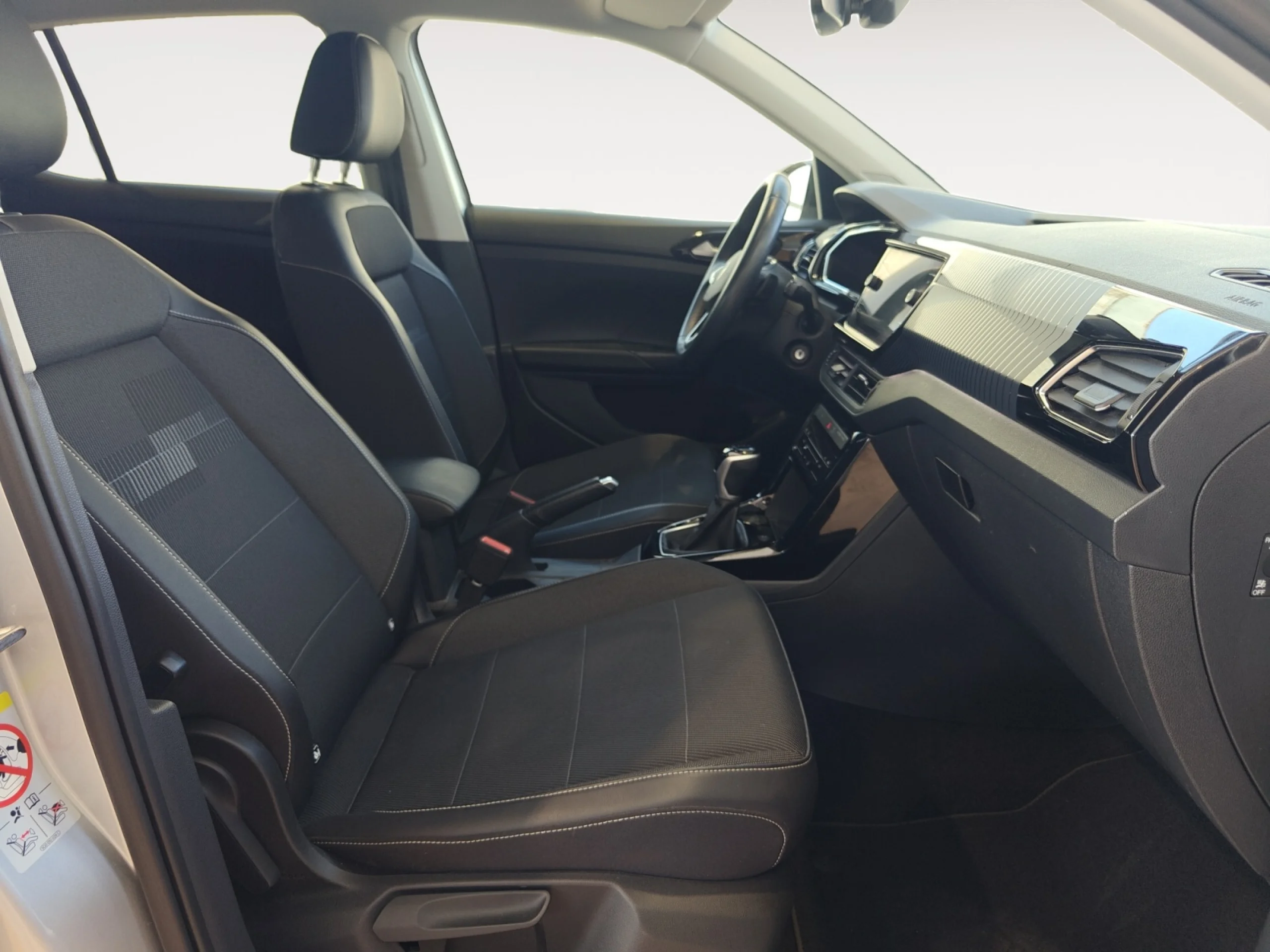 VOLKSWAGEN T CROSS SPORT 1.0 TSI 81KW (110CV) DSG - Foto 5