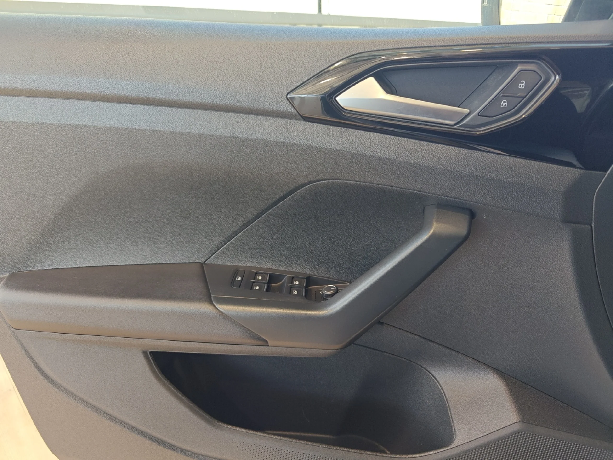 VOLKSWAGEN T CROSS SPORT 1.0 TSI 81KW (110CV) DSG - Foto 13