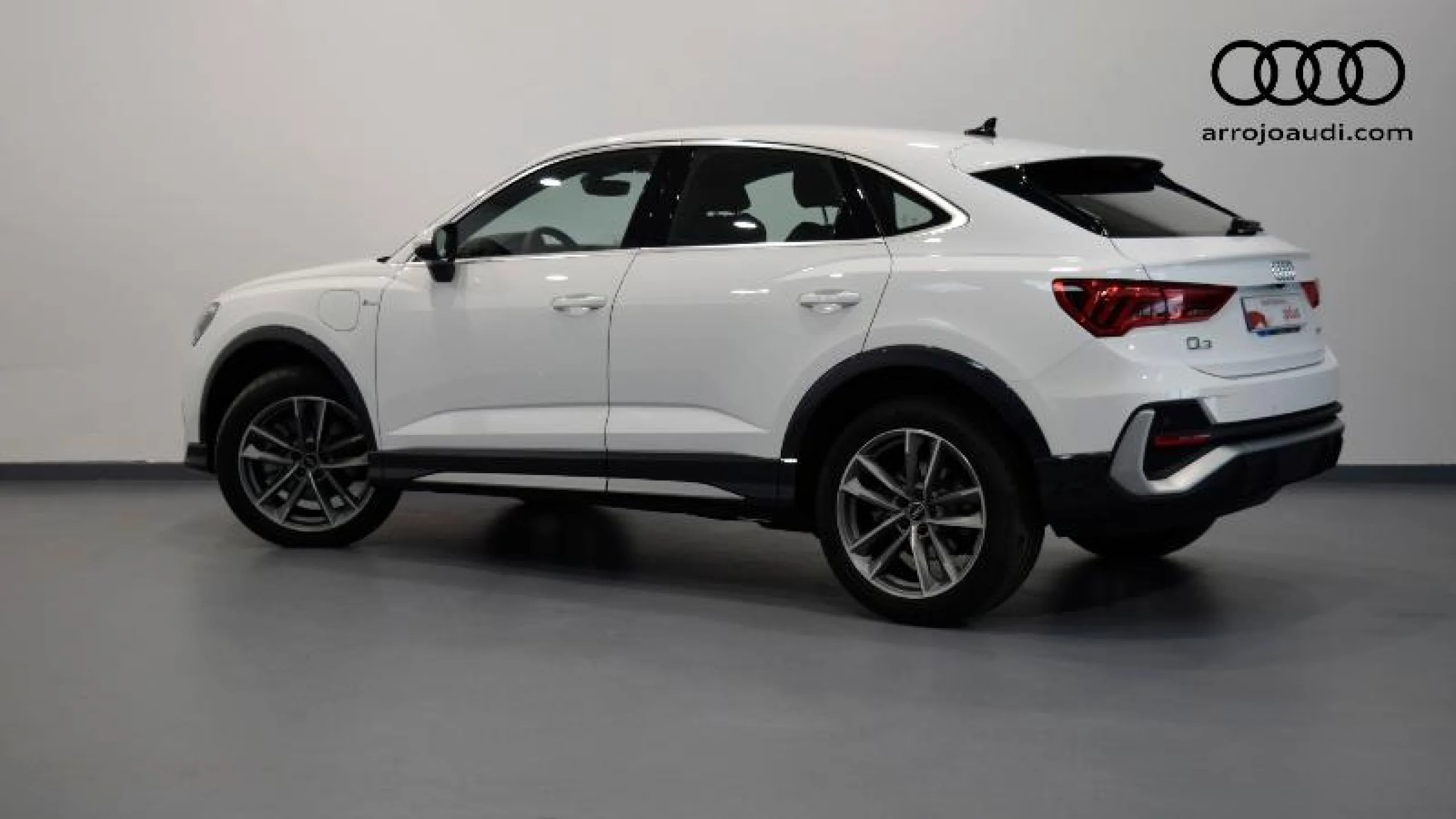 AUDI Q3 SPORTBACK 45 TFSI E 180KW S TRONIC S LINE - Foto 2