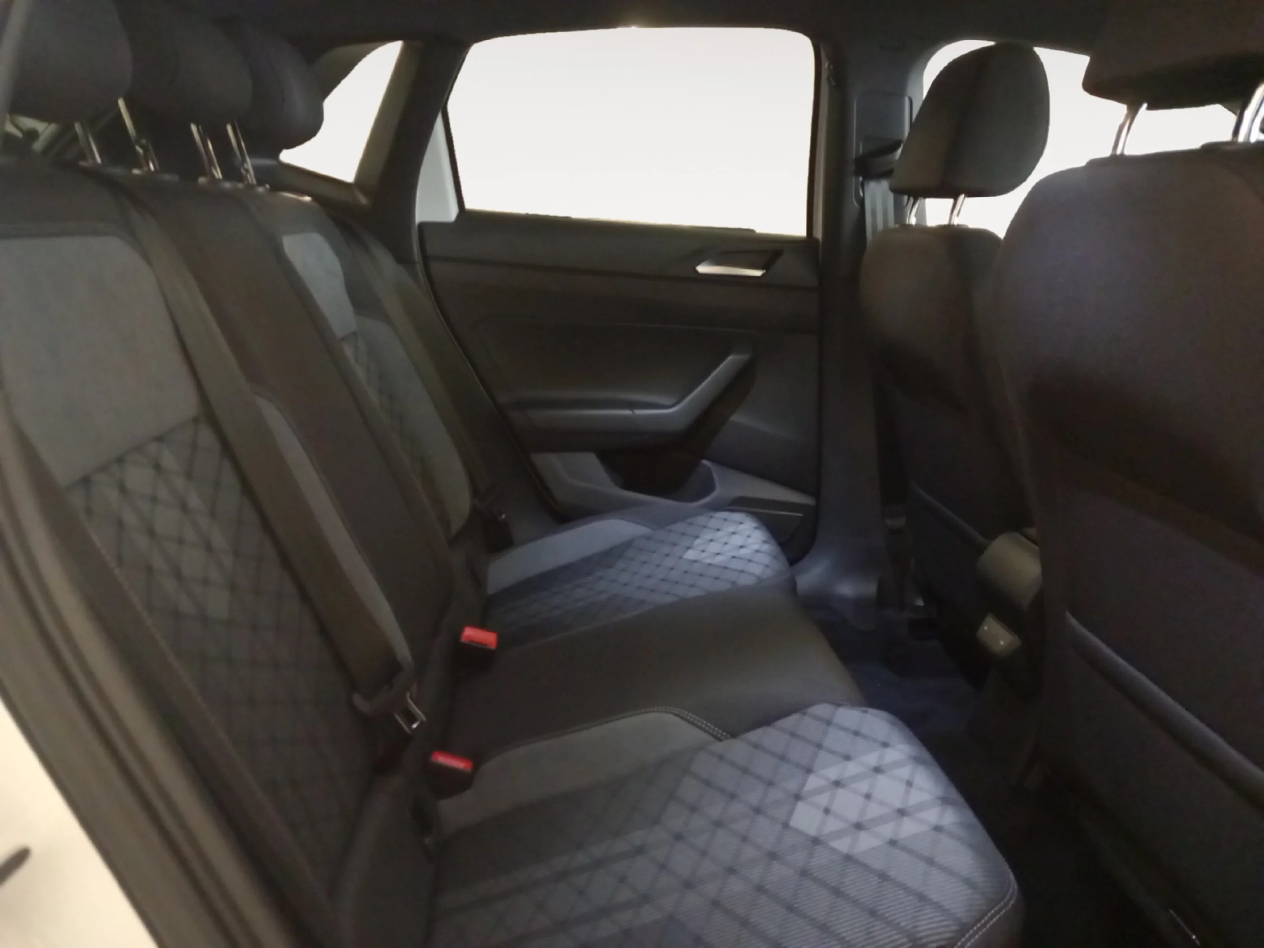 VOLKSWAGEN POLO R LINE 1.0 TSI 70KW (95CV) - Foto 6