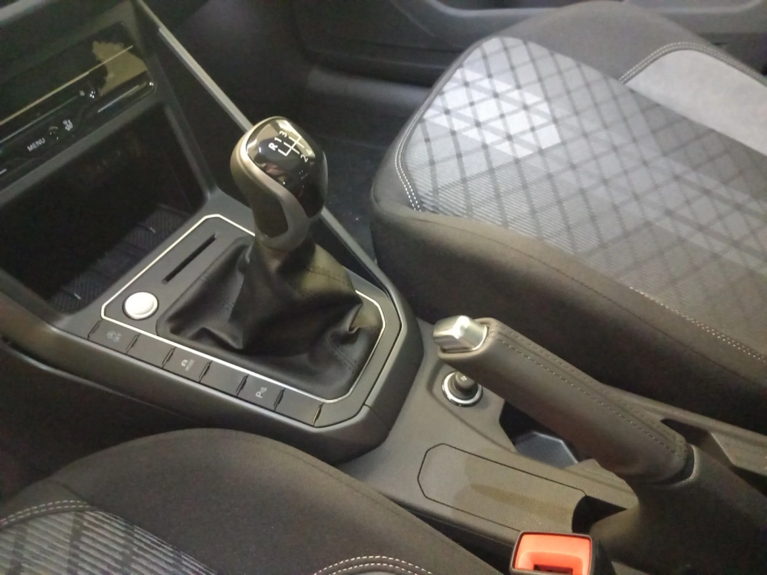 VOLKSWAGEN POLO R LINE 1.0 TSI 70KW (95CV) - Foto 14