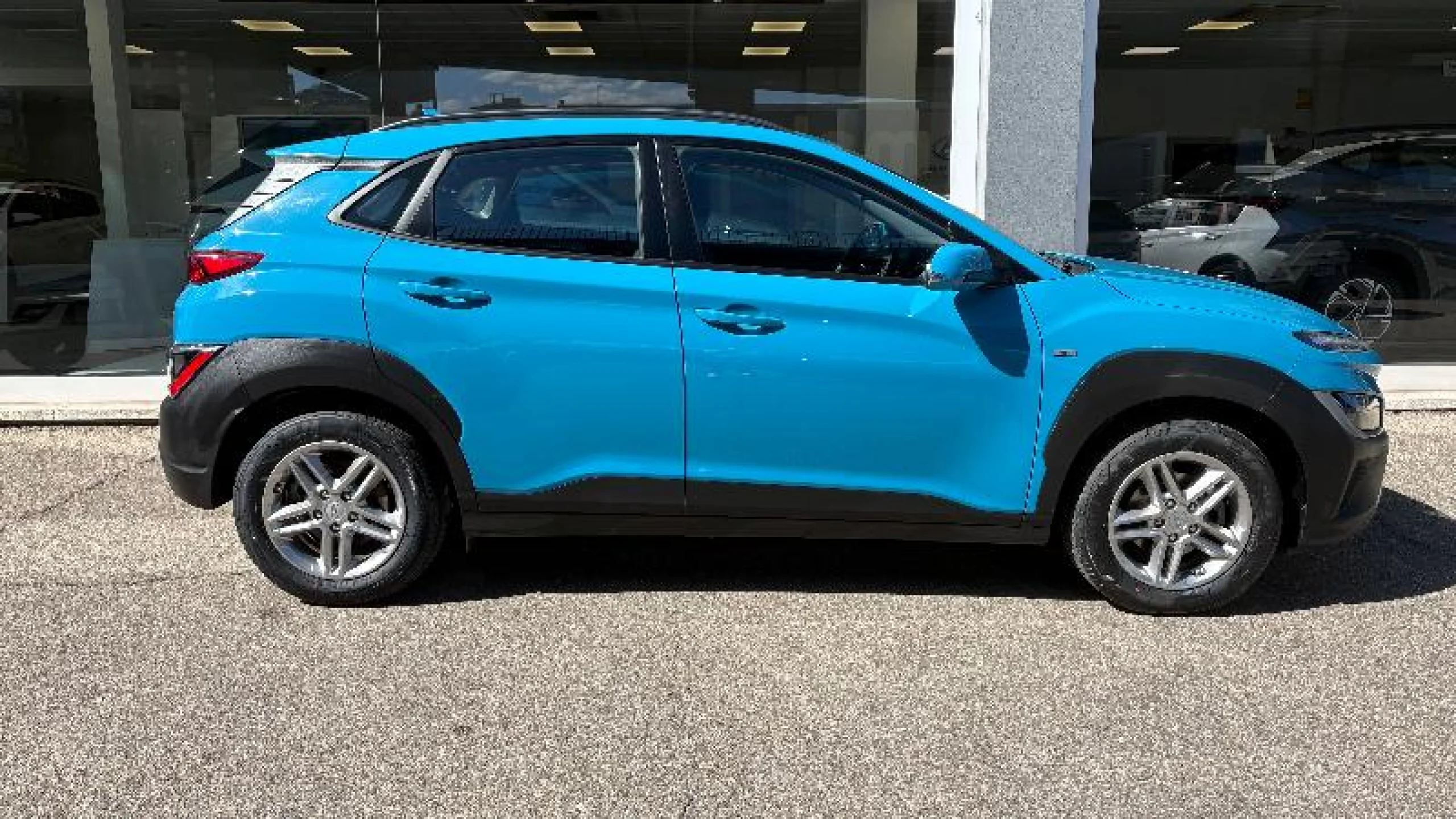 HYUNDAI KONA 1.6 CRDI 100KW (136CV) 48V MAXX 4X2 - Foto 4