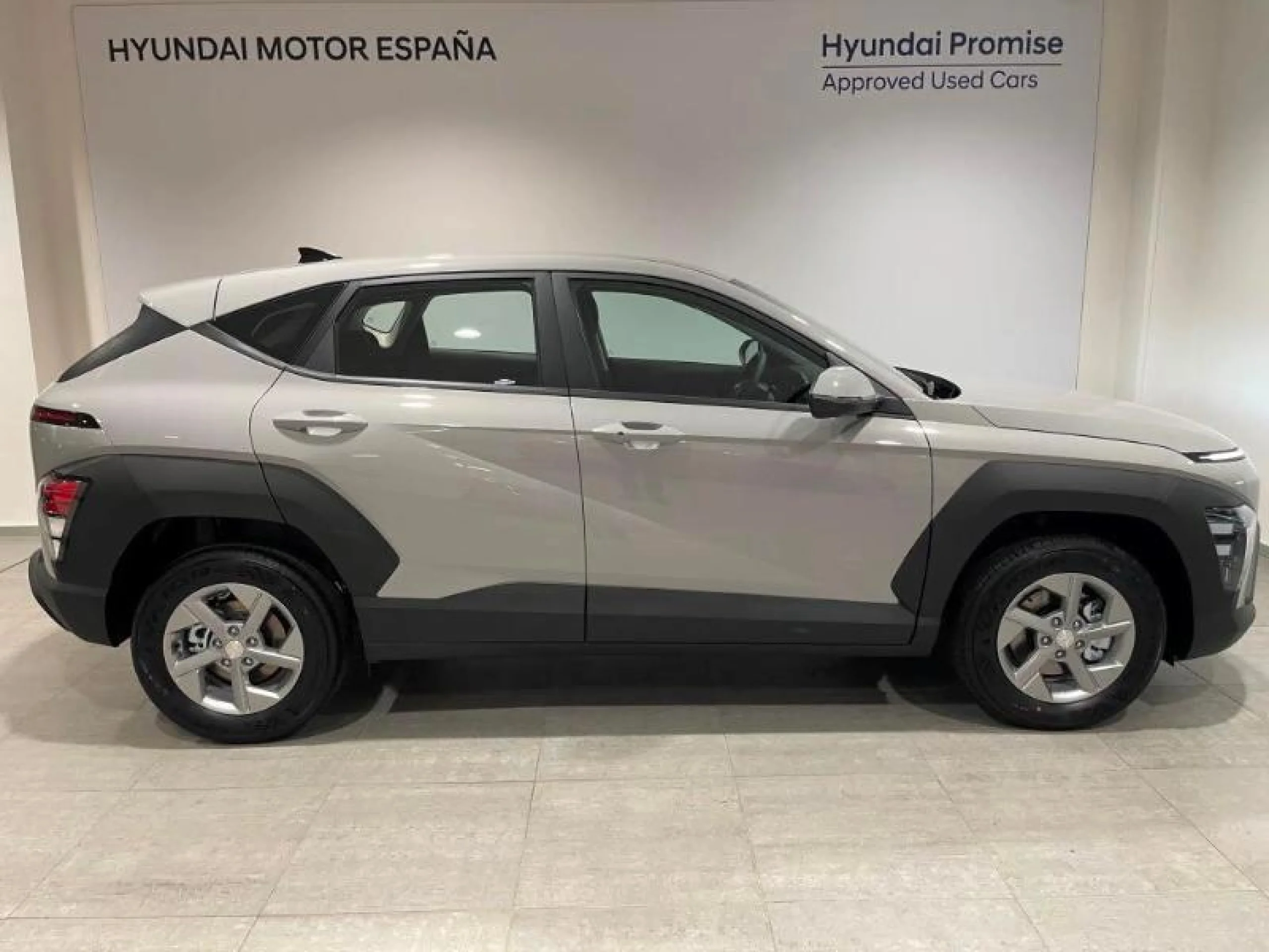 HYUNDAI KONA 1.6T 138CV MAXX - Foto 4