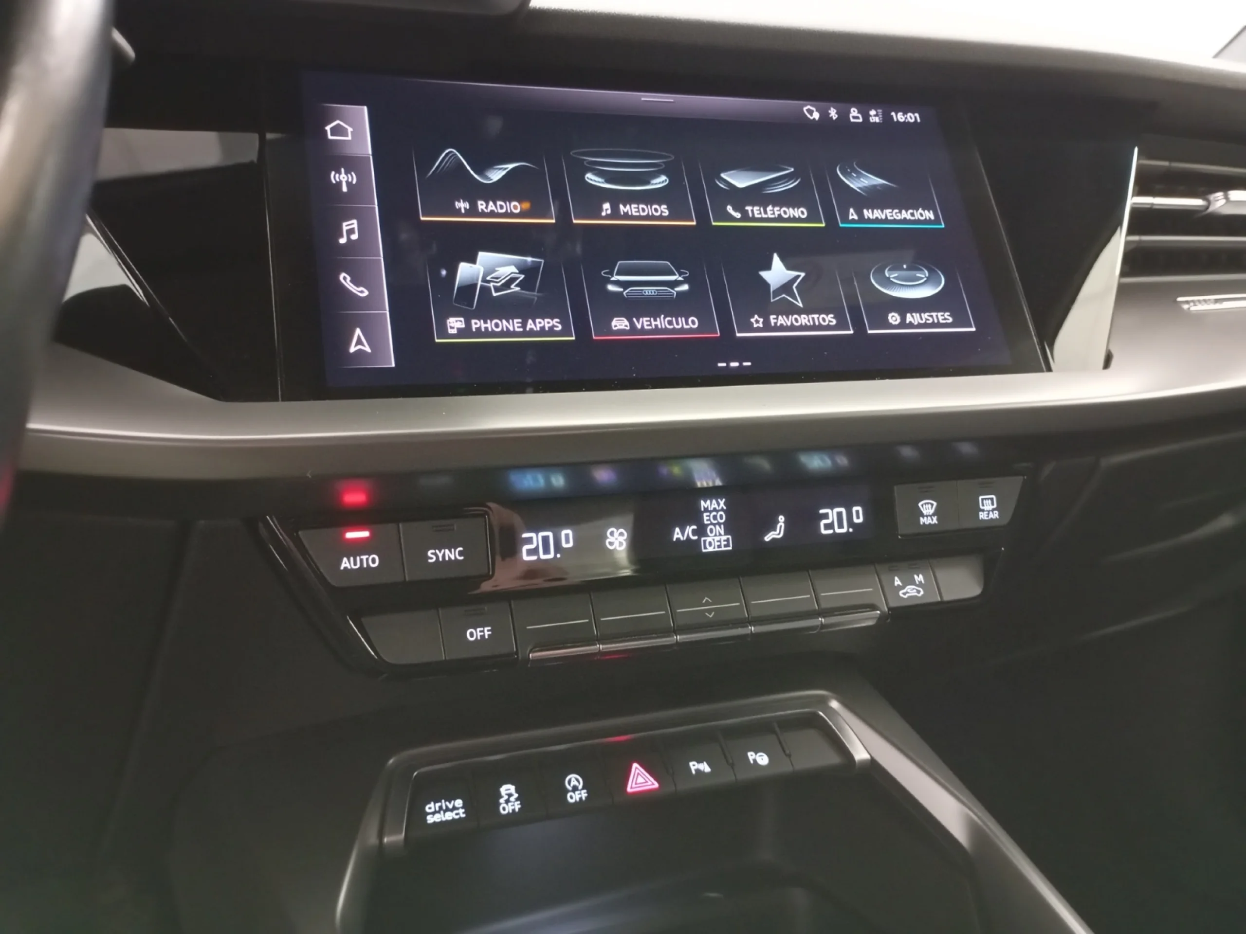 AUDI A3 SPORTBACK BLACK LINE 35 TDI 110KW S TRON - Foto 9