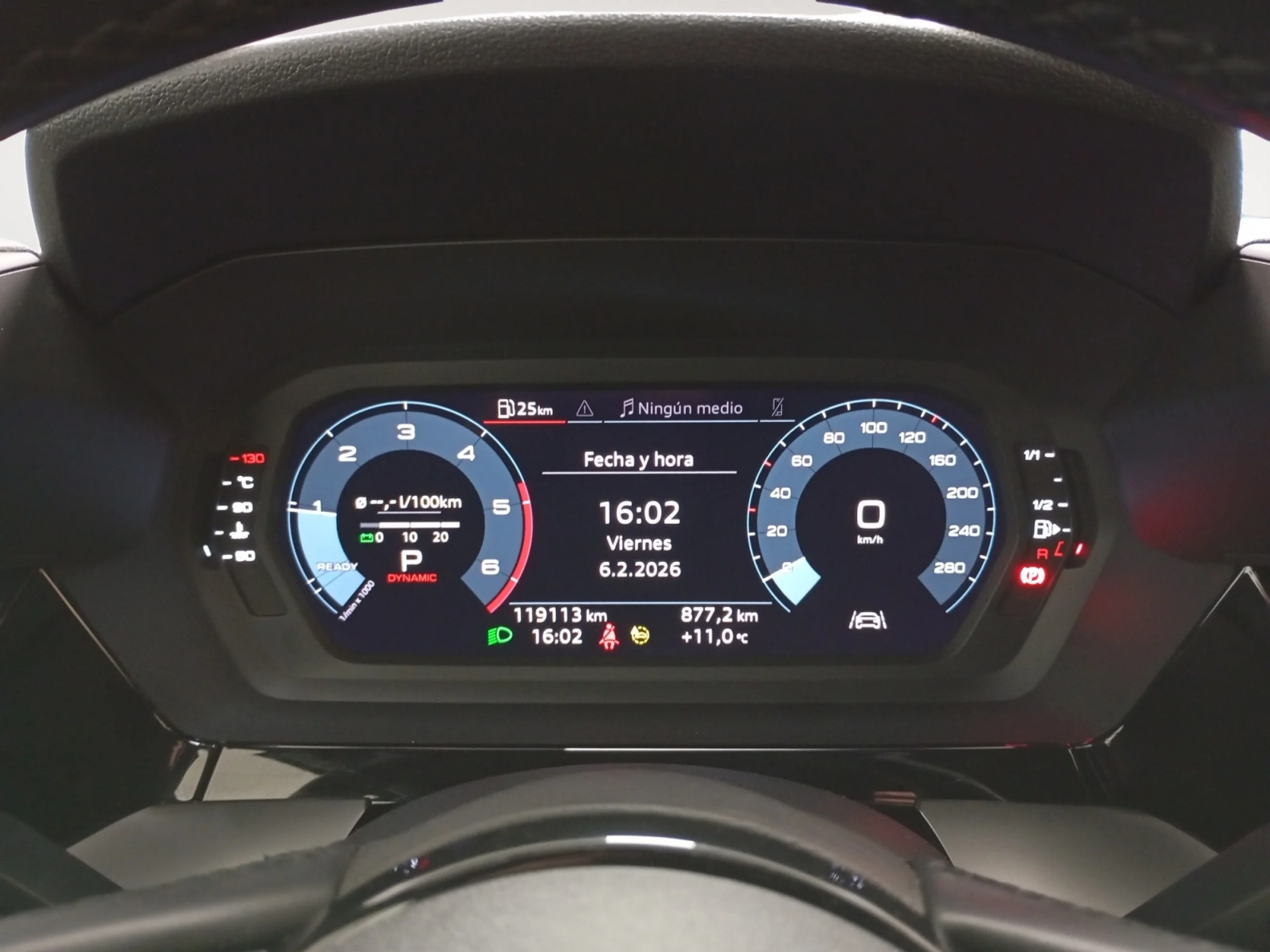 AUDI A3 SPORTBACK BLACK LINE 35 TDI 110KW S TRON - Foto 10