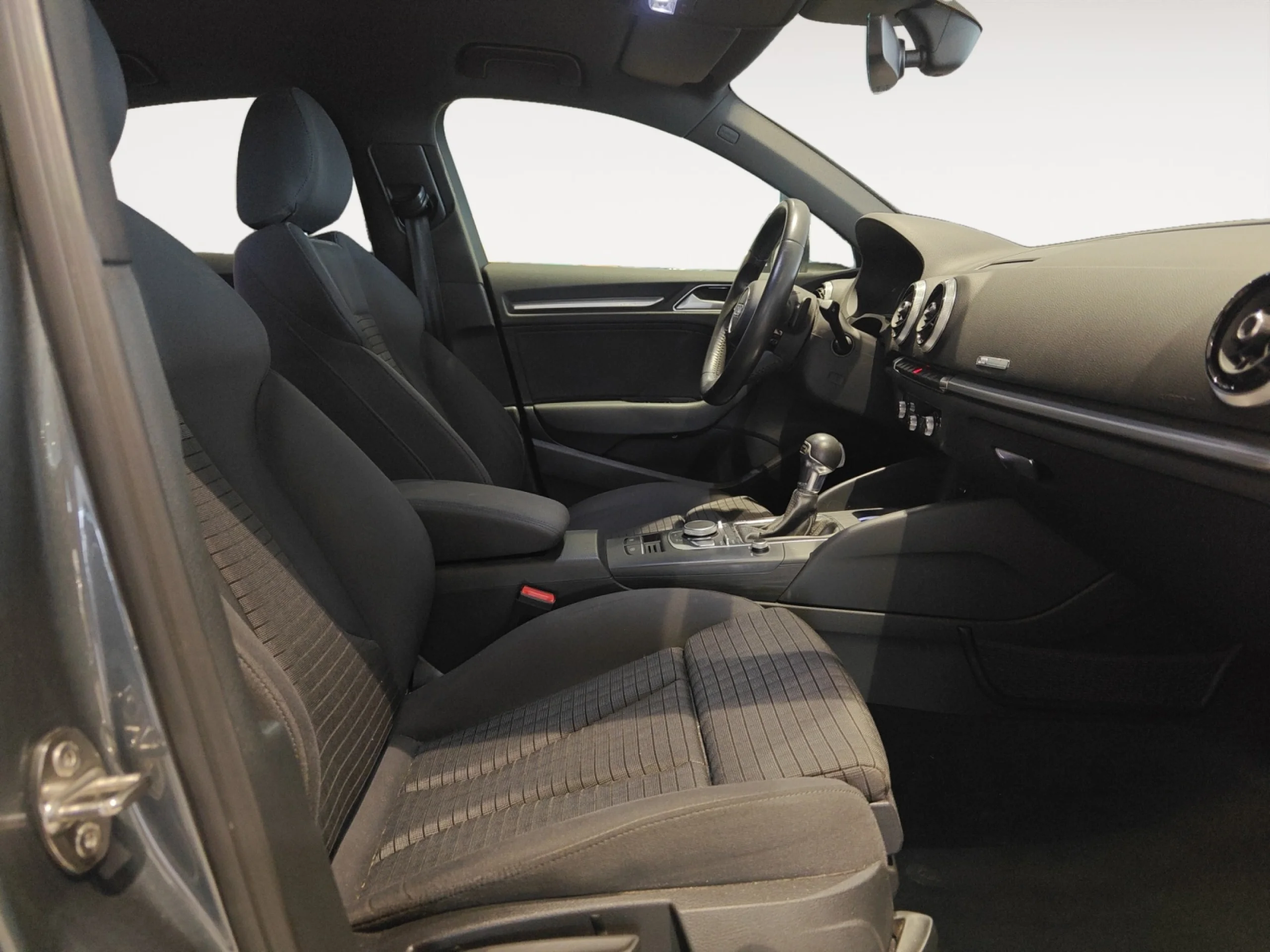 AUDI A3 S LINE ED 1.4 TFSI COD ULTRA S TRO SEDAN - Foto 9