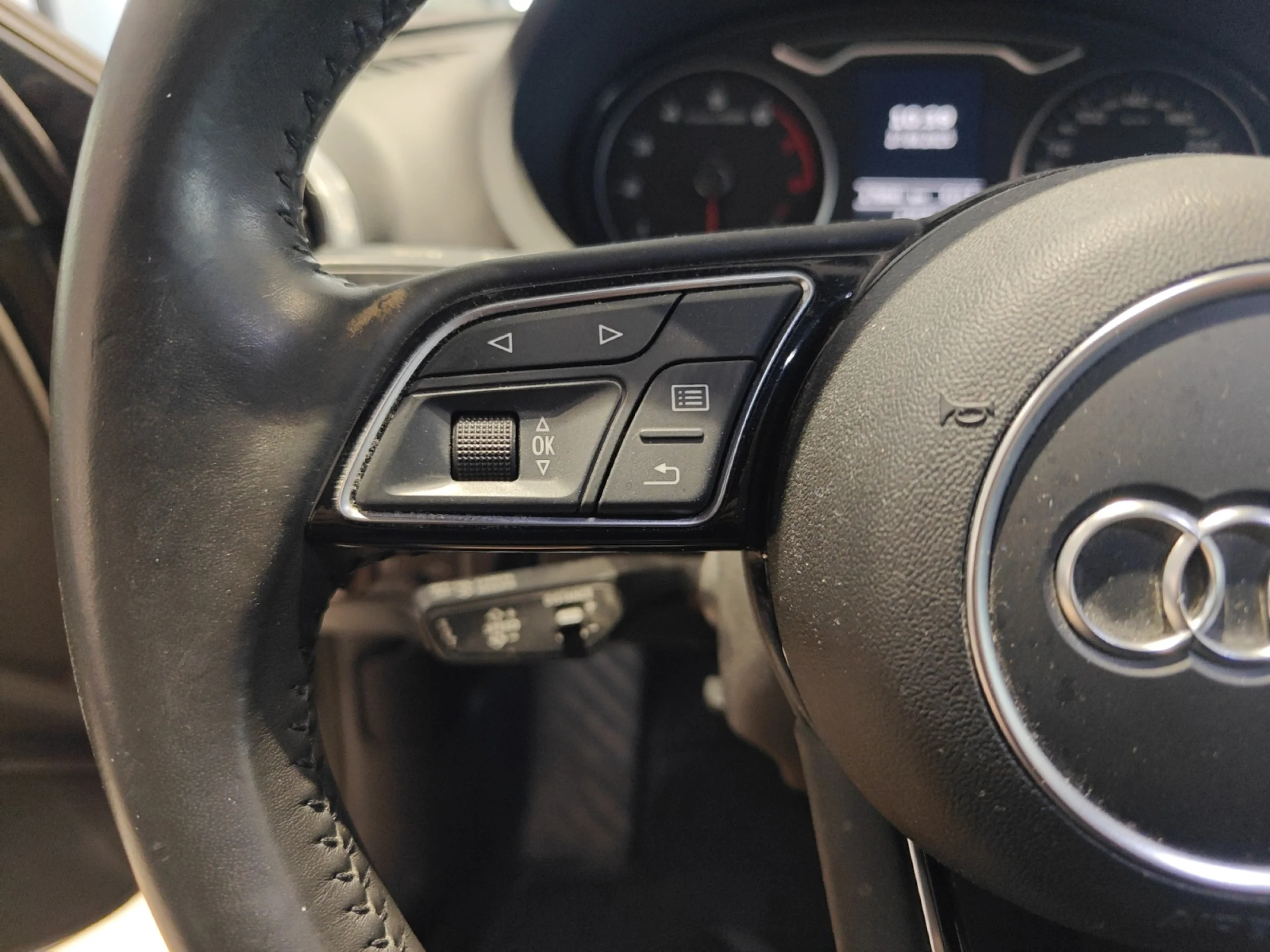 AUDI A3 S LINE ED 1.4 TFSI COD ULTRA S TRO SEDAN - Foto 14