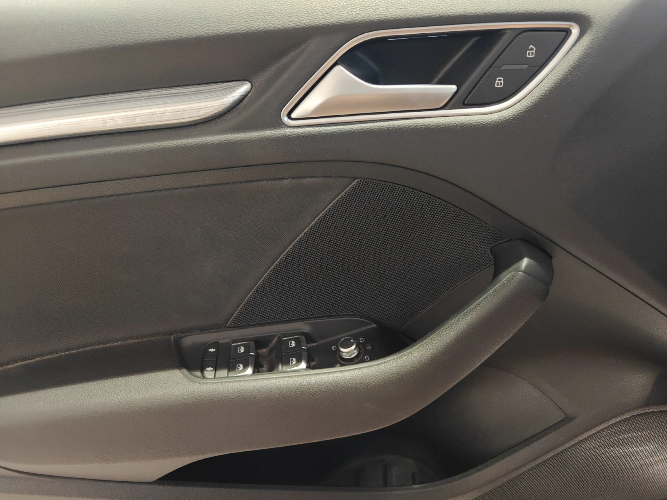 AUDI A3 S LINE ED 1.4 TFSI COD ULTRA S TRO SEDAN - Foto 16