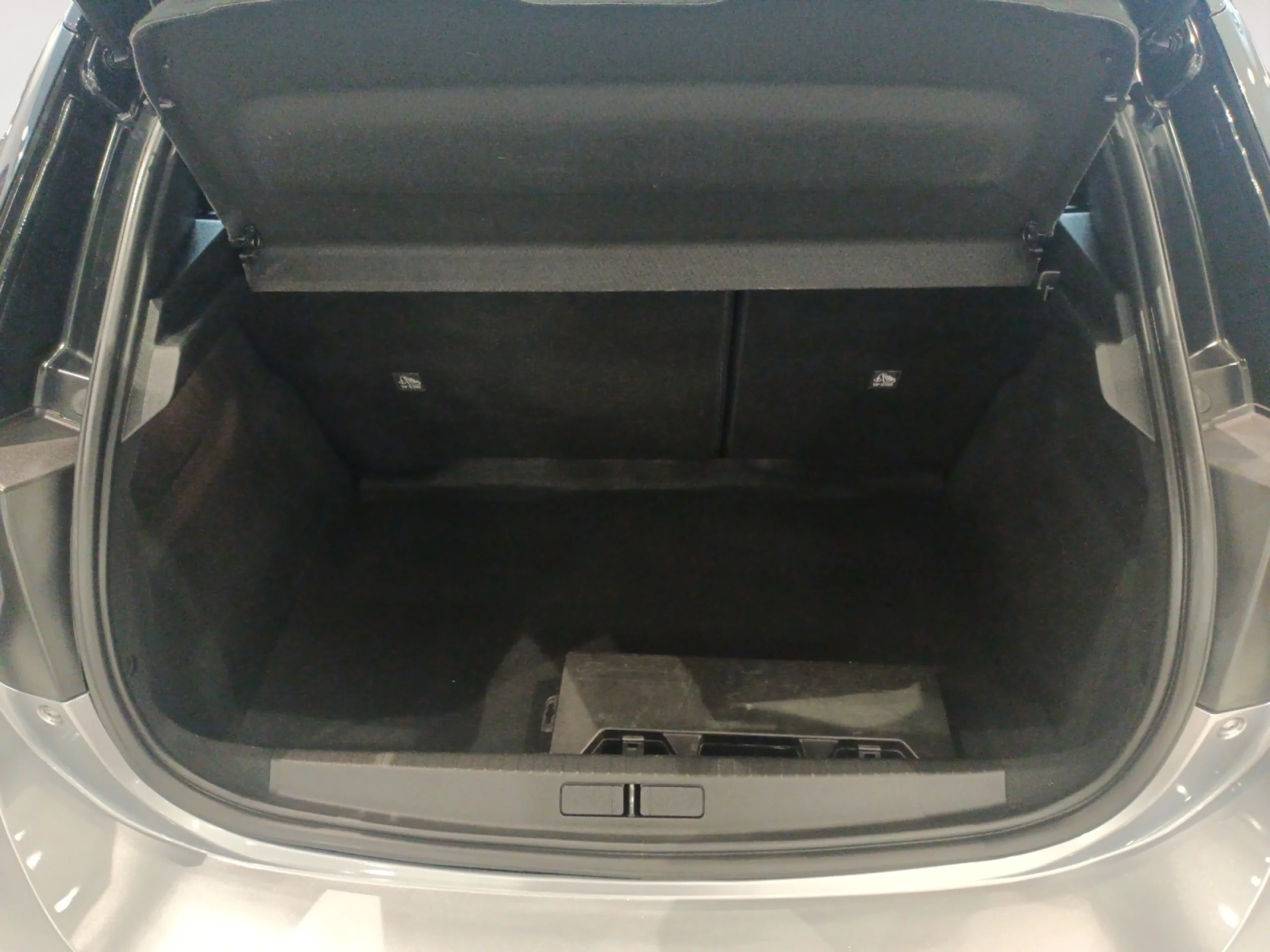OPEL CORSA 1.2T XHT 96KW (130CV) GS AUTO - Foto 8