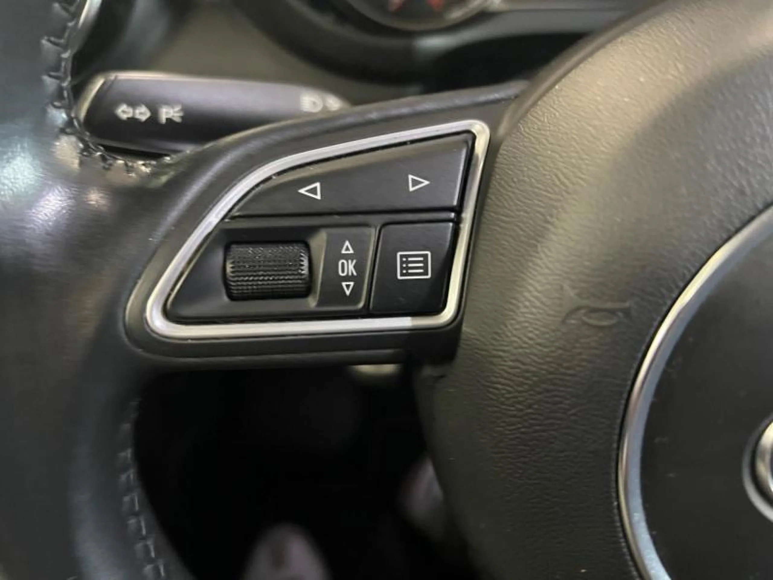 AUDI A1 SPORTBACK 1.4 TFSI ATTRACTION - Foto 9