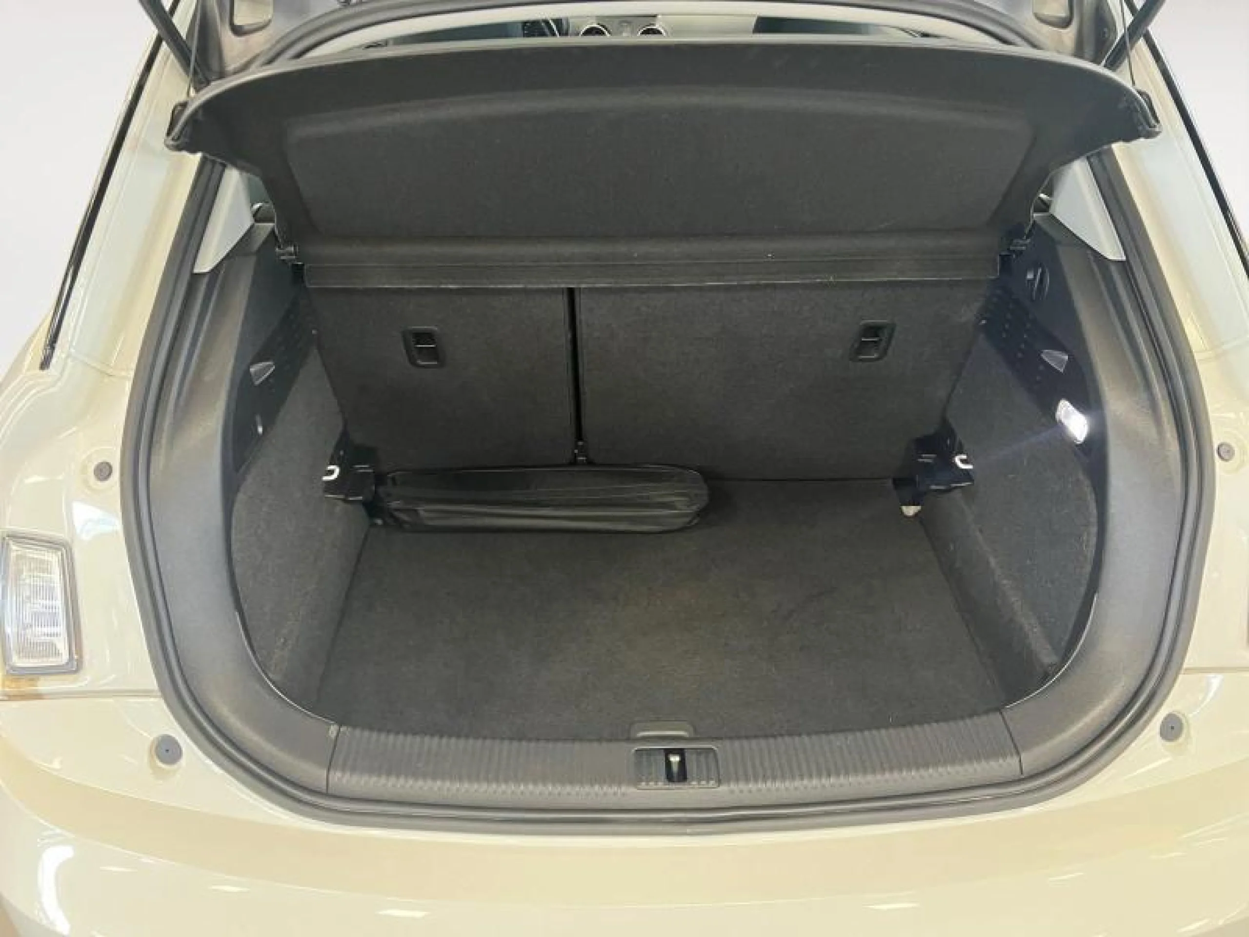 AUDI A1 SPORTBACK 1.4 TFSI ATTRACTION - Foto 14