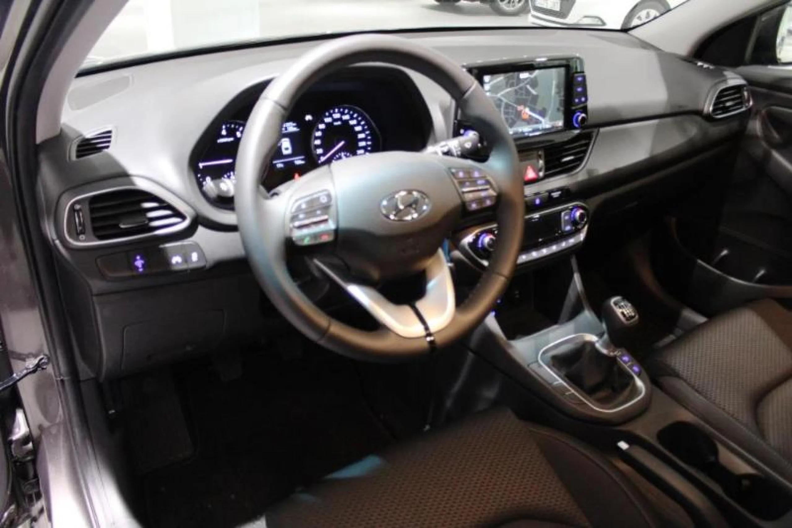 HYUNDAI I30 1.0 TGDI 48V KLASS FASTBACK - Foto 5