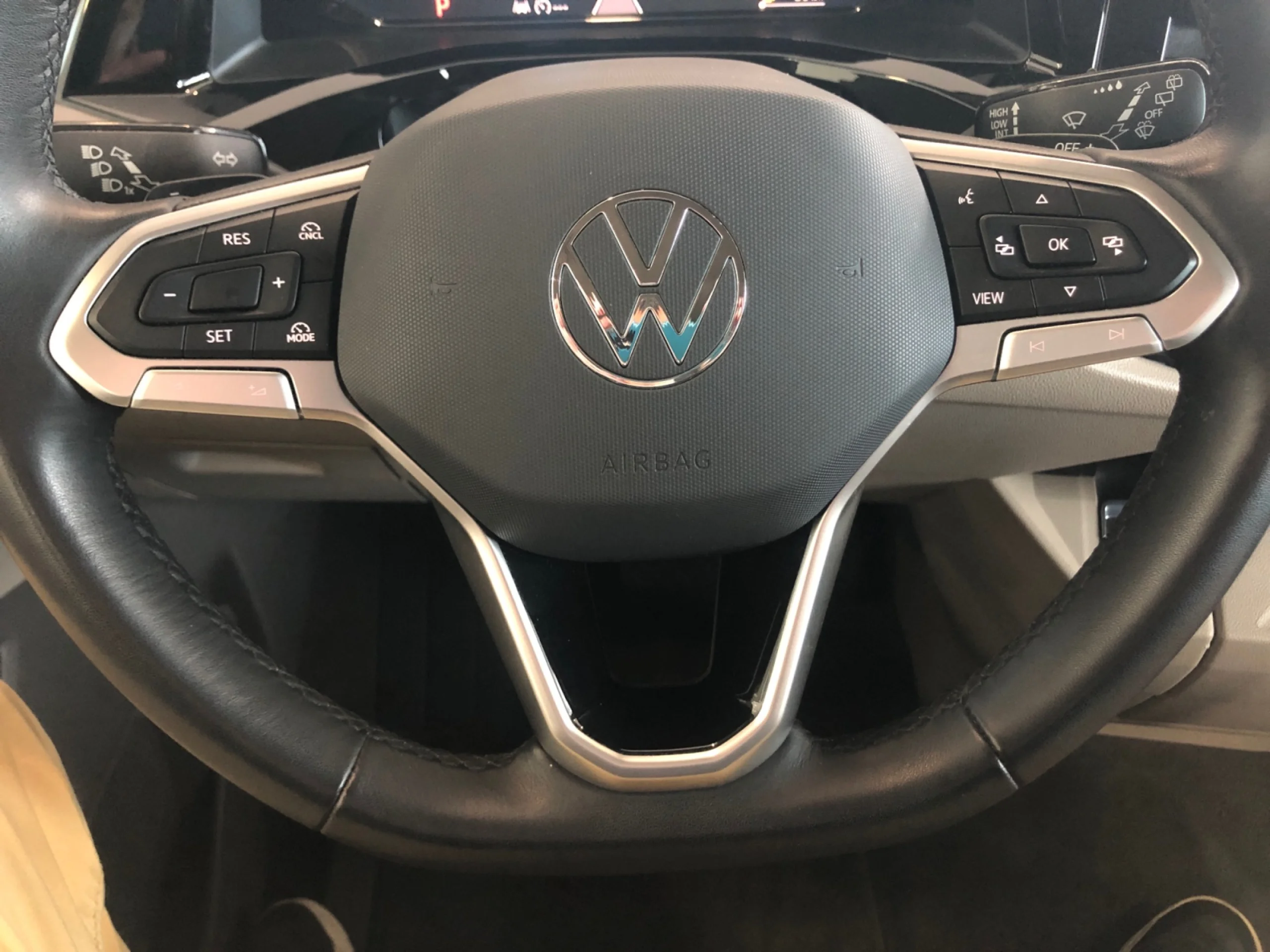 VOLKSWAGEN Multivan 2.0 TDI 110KW (150CV) DSG B.CORTA - Foto 9