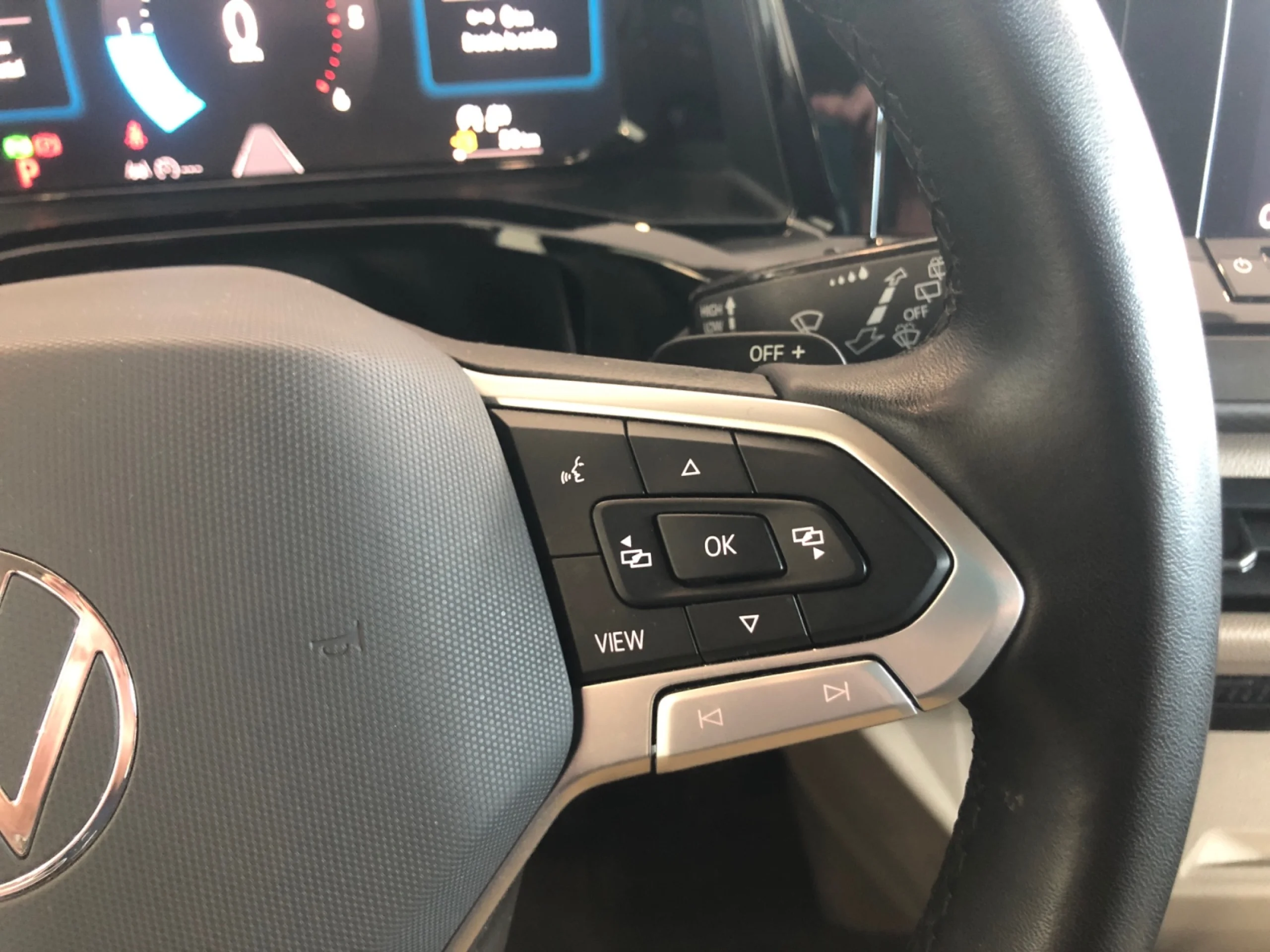 VOLKSWAGEN Multivan 2.0 TDI 110KW (150CV) DSG B.CORTA - Foto 10