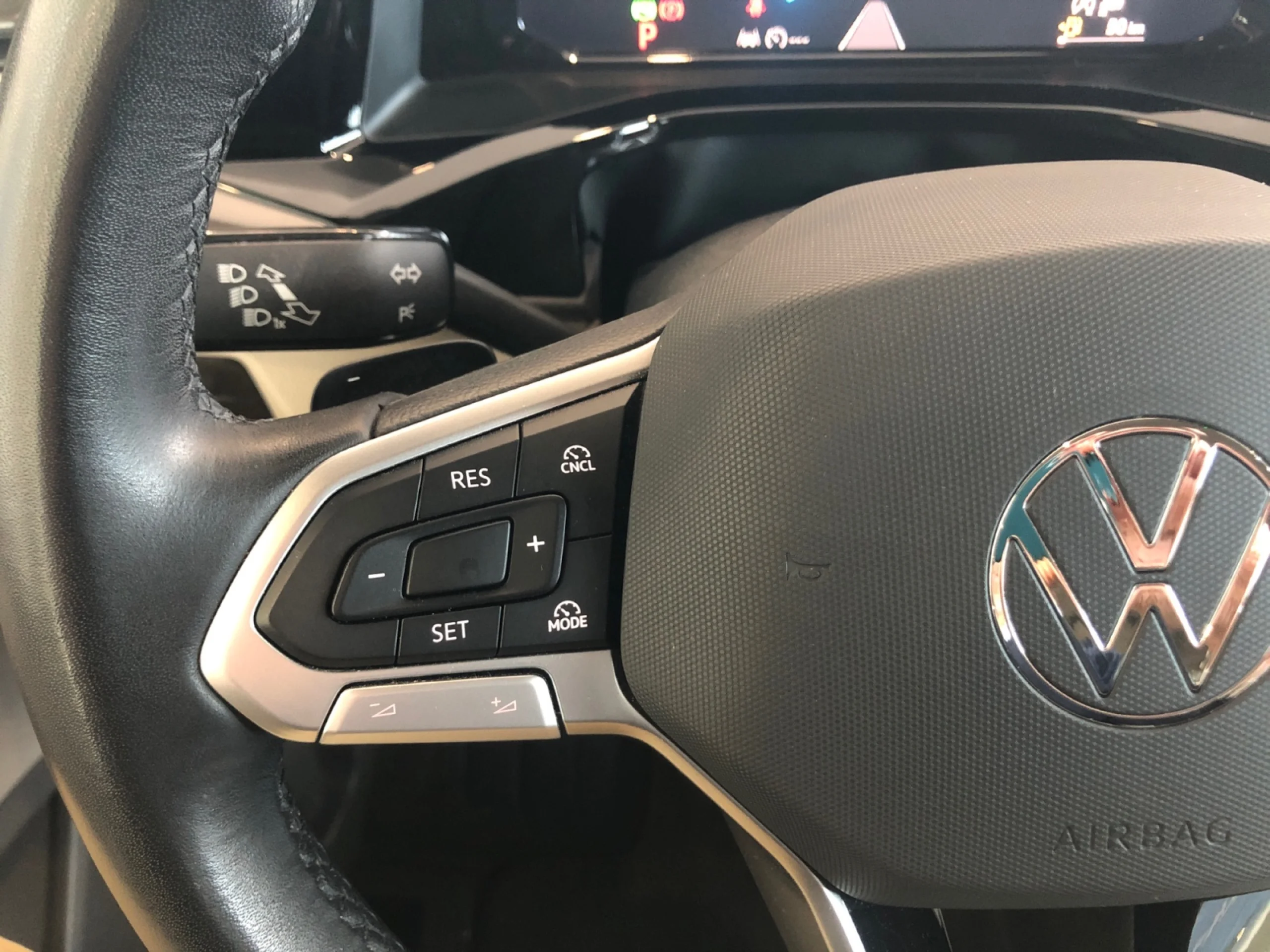 VOLKSWAGEN Multivan 2.0 TDI 110KW (150CV) DSG B.CORTA - Foto 11