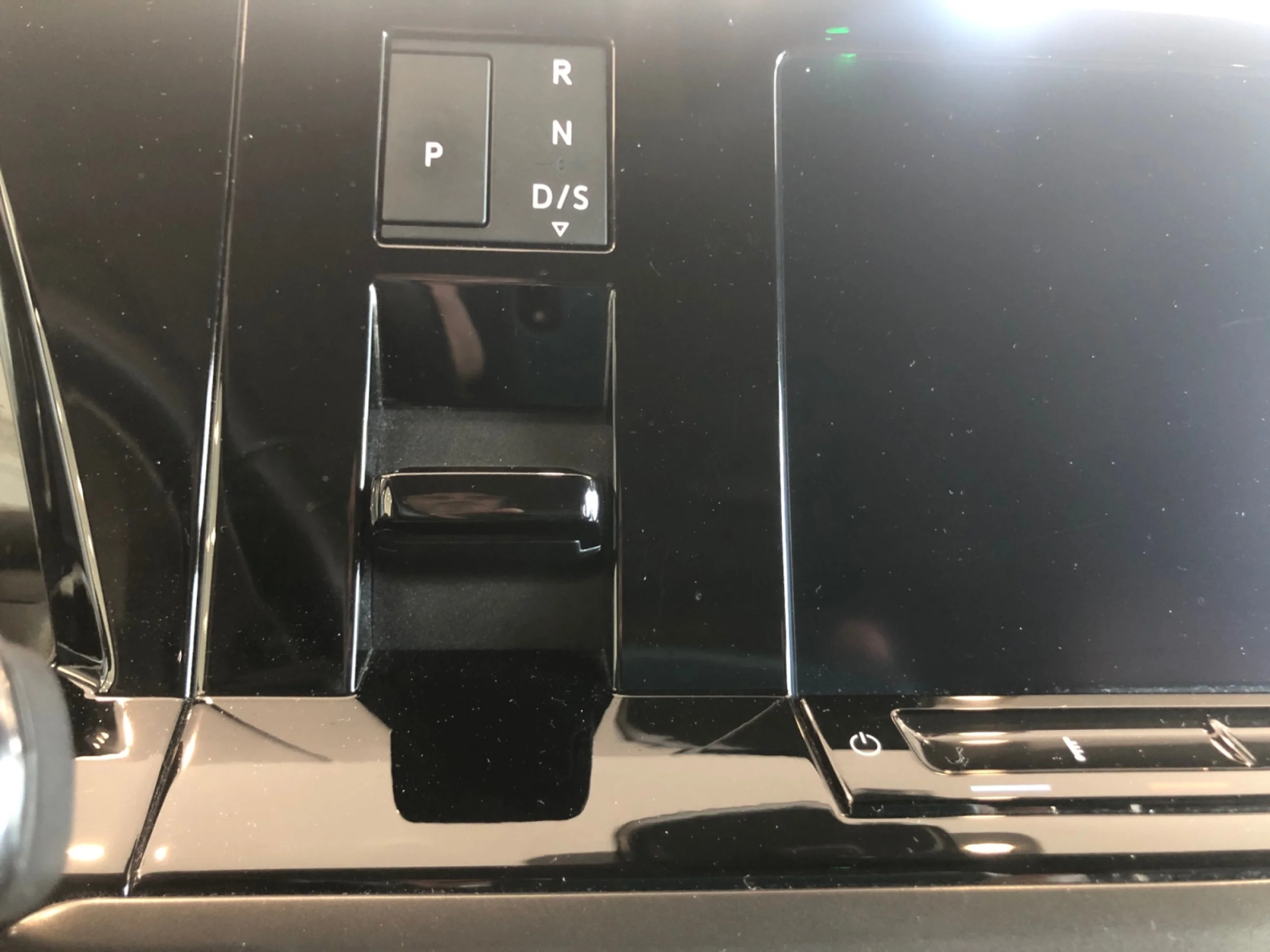 VOLKSWAGEN Multivan 2.0 TDI 110KW (150CV) DSG B.CORTA - Foto 17